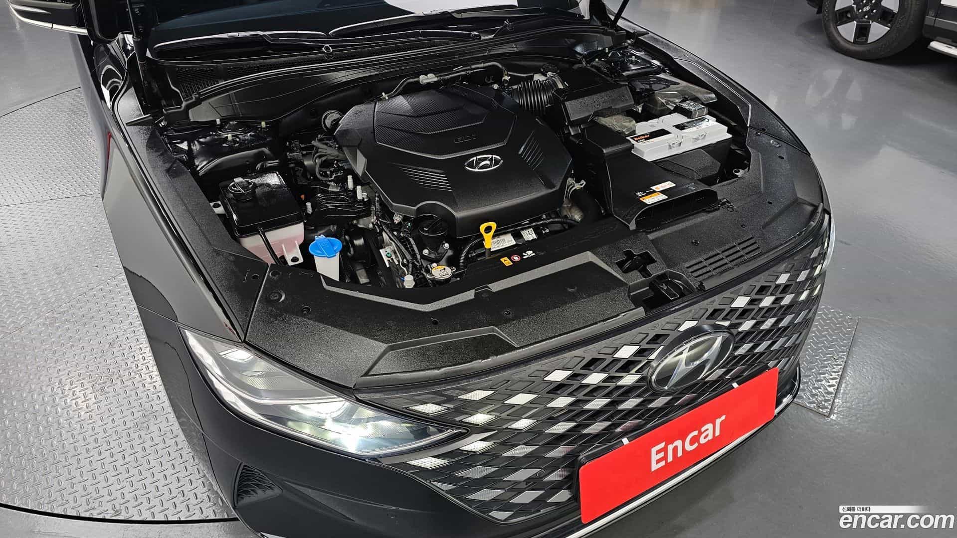 Grandeur Hyundai 2022.2-OUTER-006