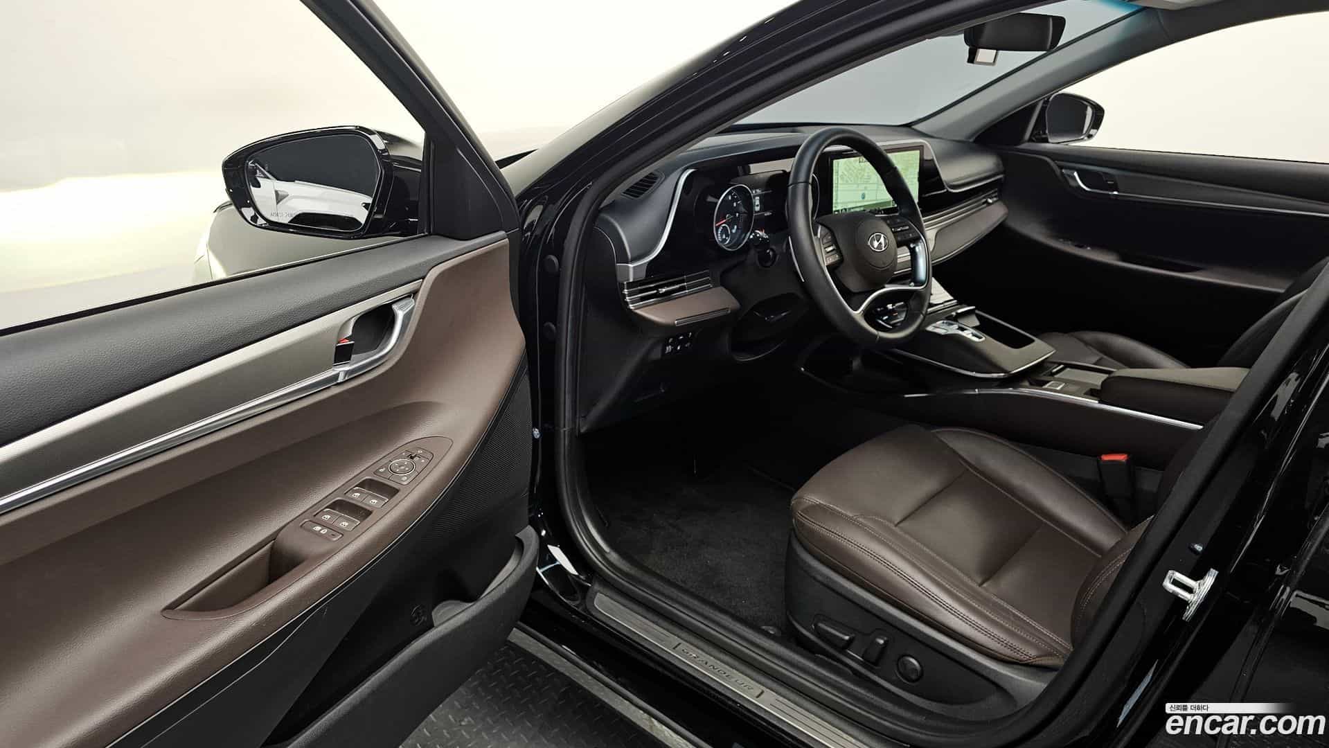 Grandeur Hyundai 2022.2-INNER-010