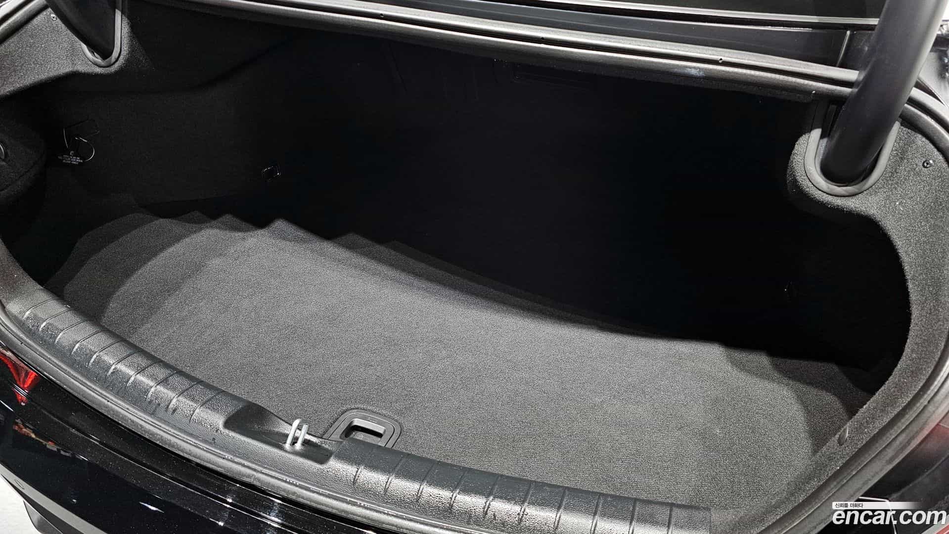 Grandeur Hyundai 2022.2-OPTION-023