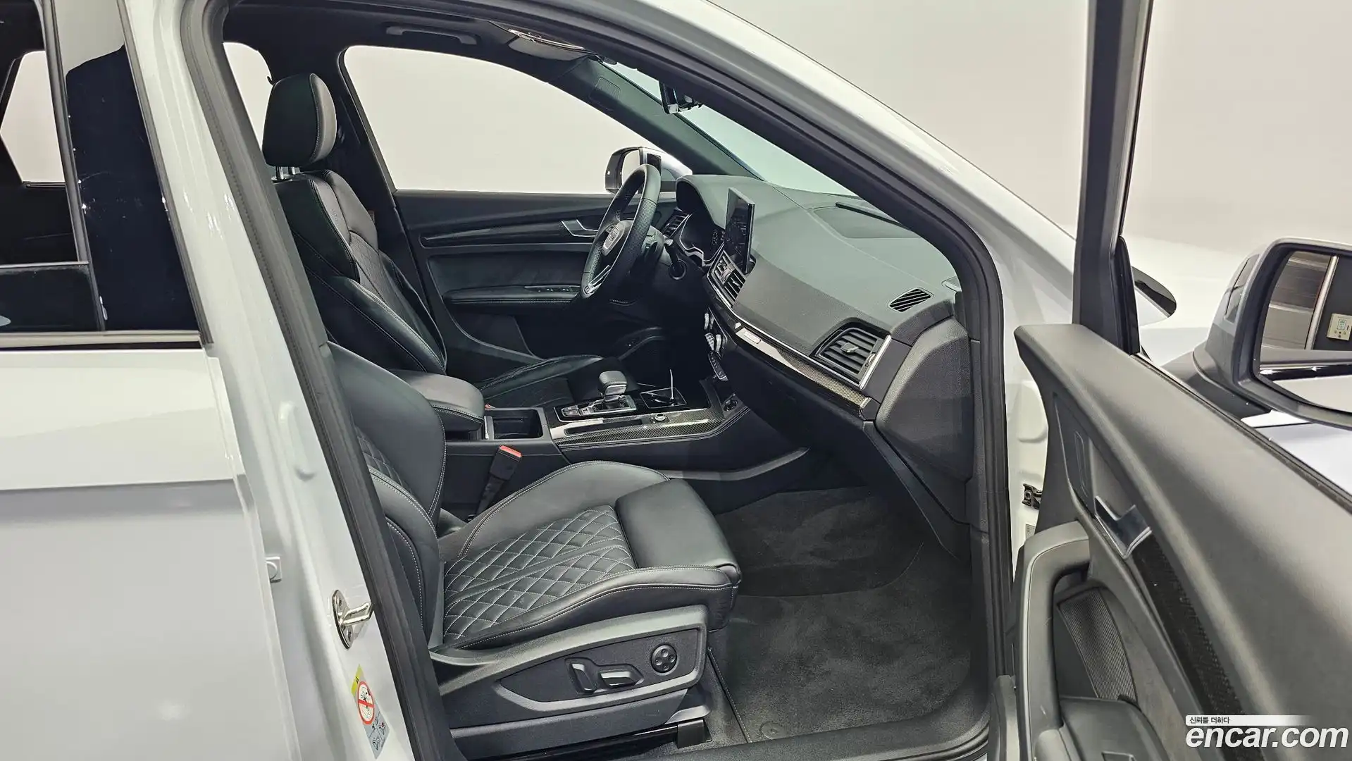 SQ5 Audi 2021.11-OPTION-015