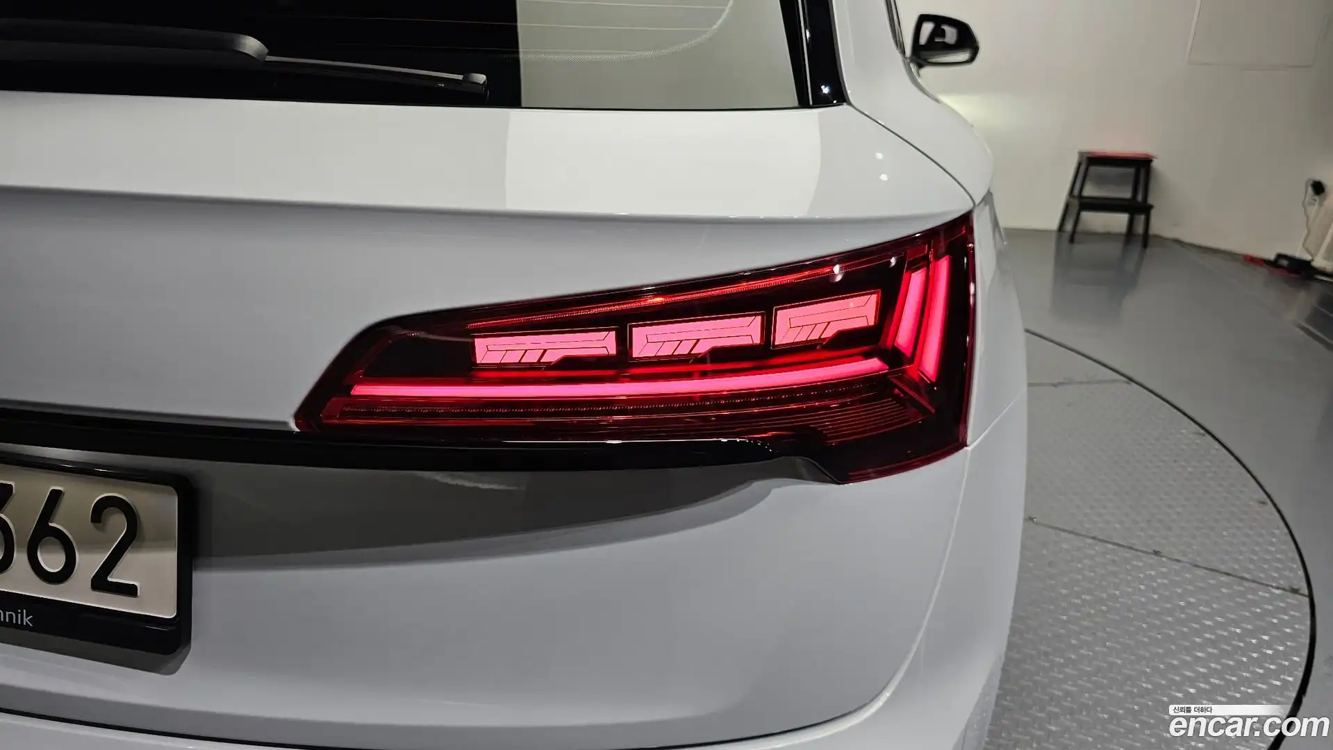 SQ5 Audi 2021.11-OUTER-033