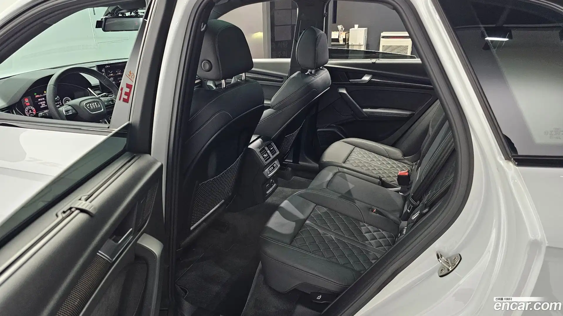 SQ5 Audi 2021.11-INNER-036