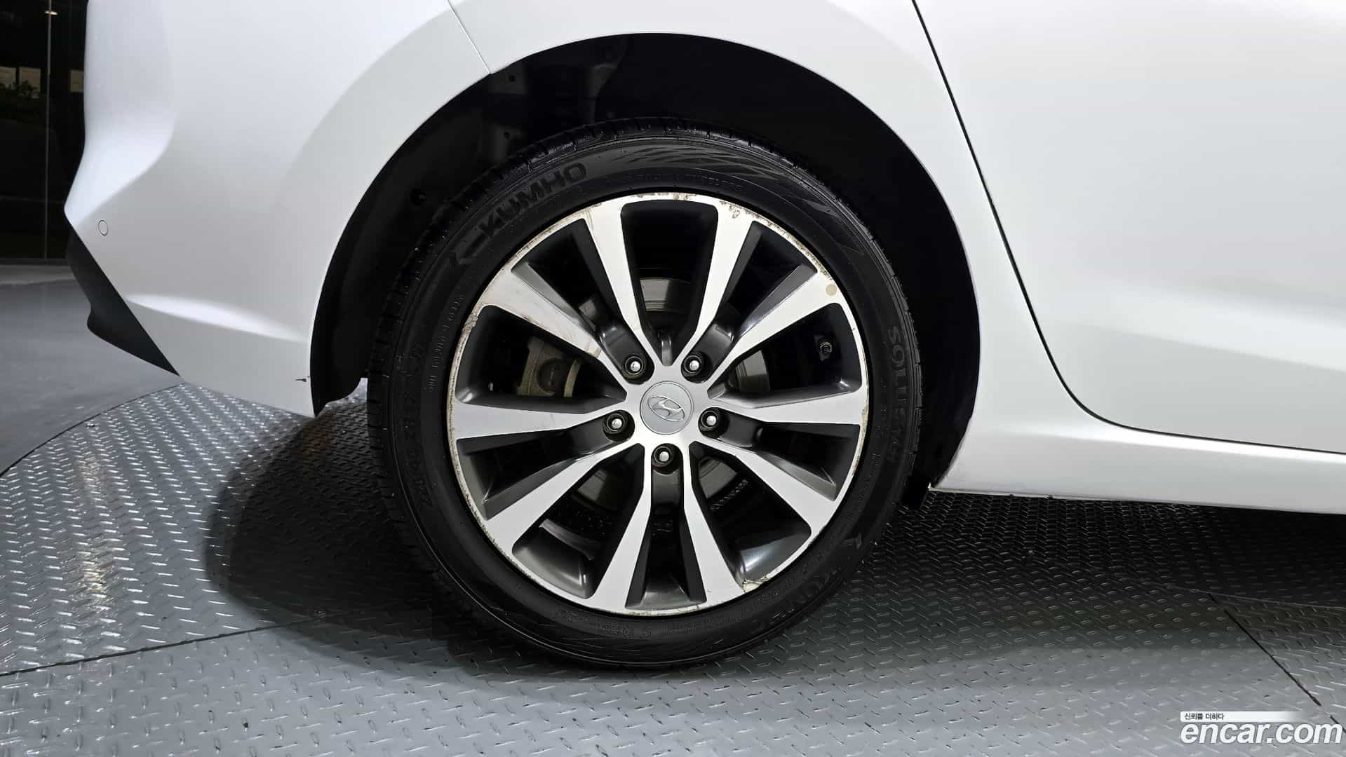 i30 Hyundai 2017.2-OUTER-005