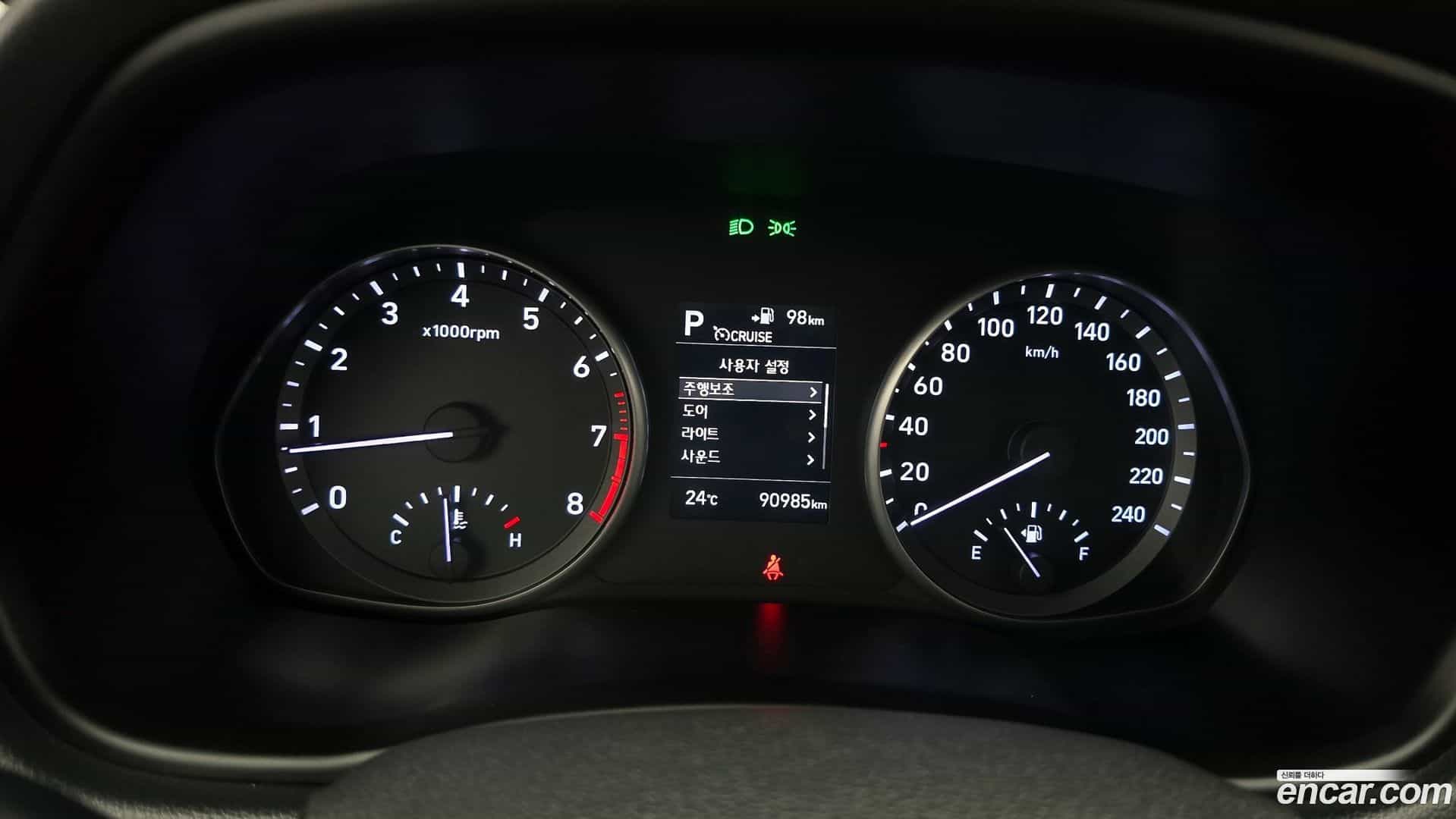i30 Hyundai 2017.2-INNER-008
