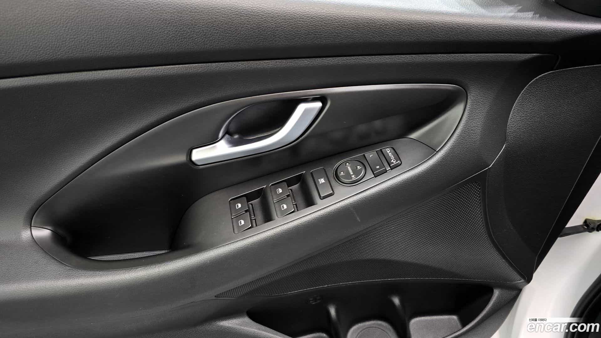 i30 Hyundai 2017.2-OPTION-021