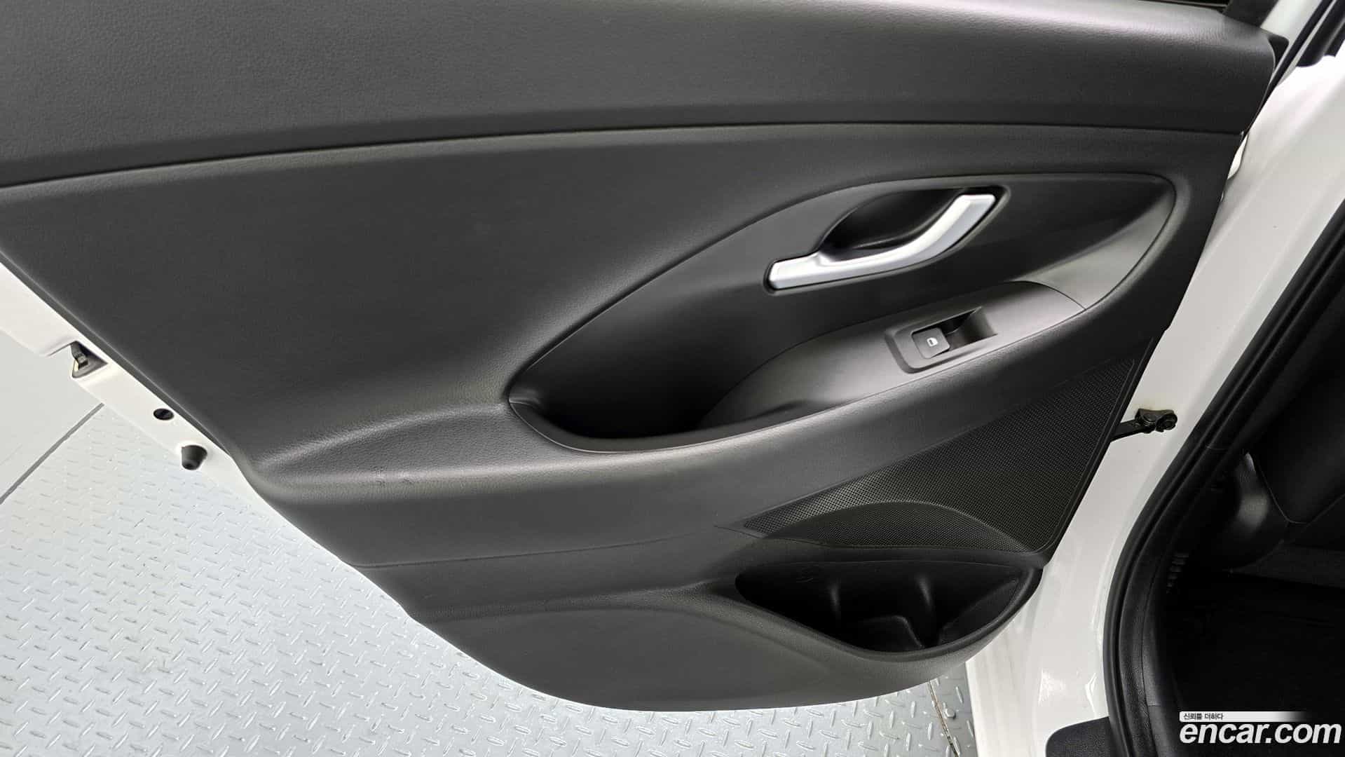 i30 Hyundai 2017.2-INNER-035