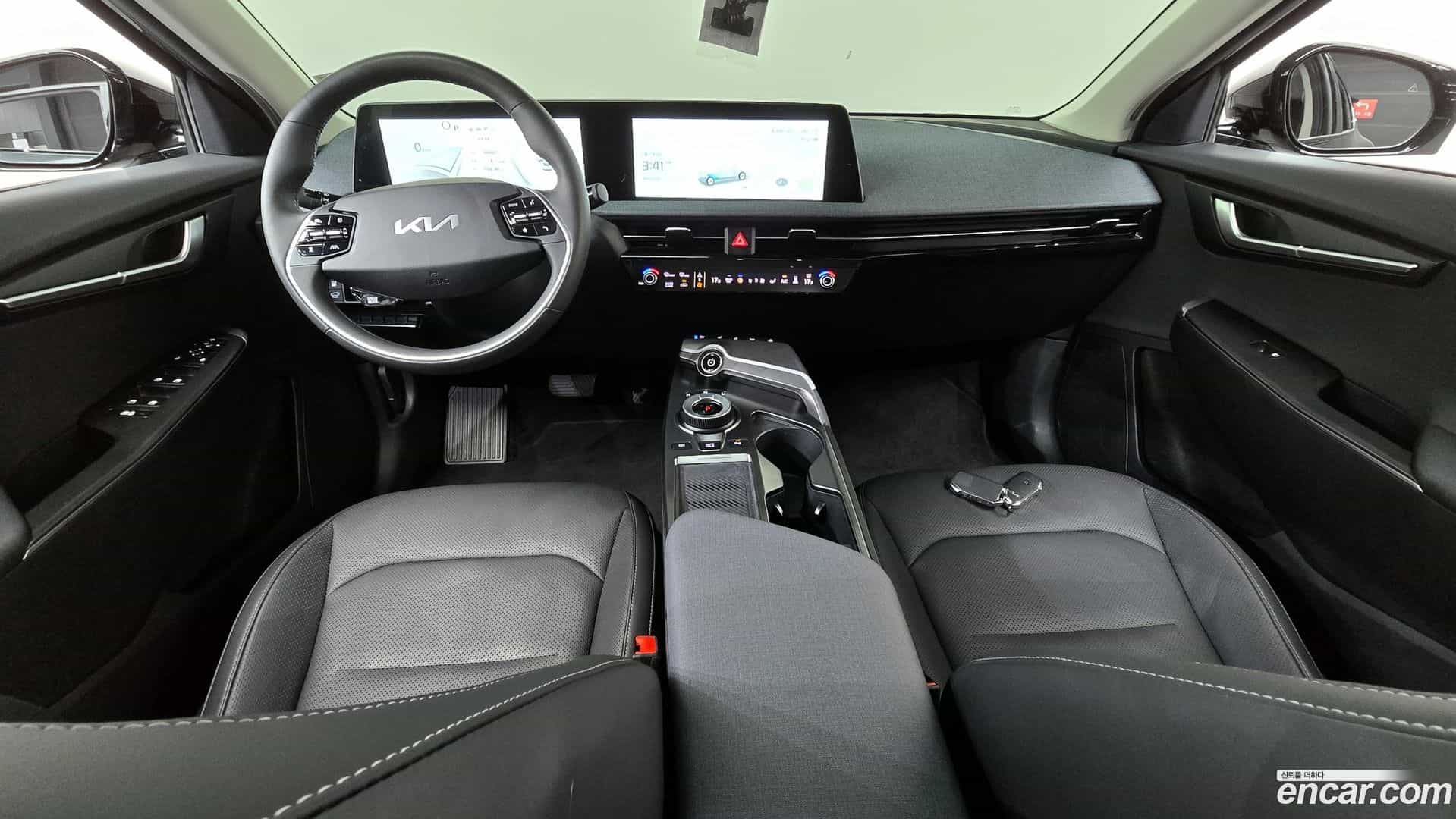 EV6 Kia 2023.2-INNER-007