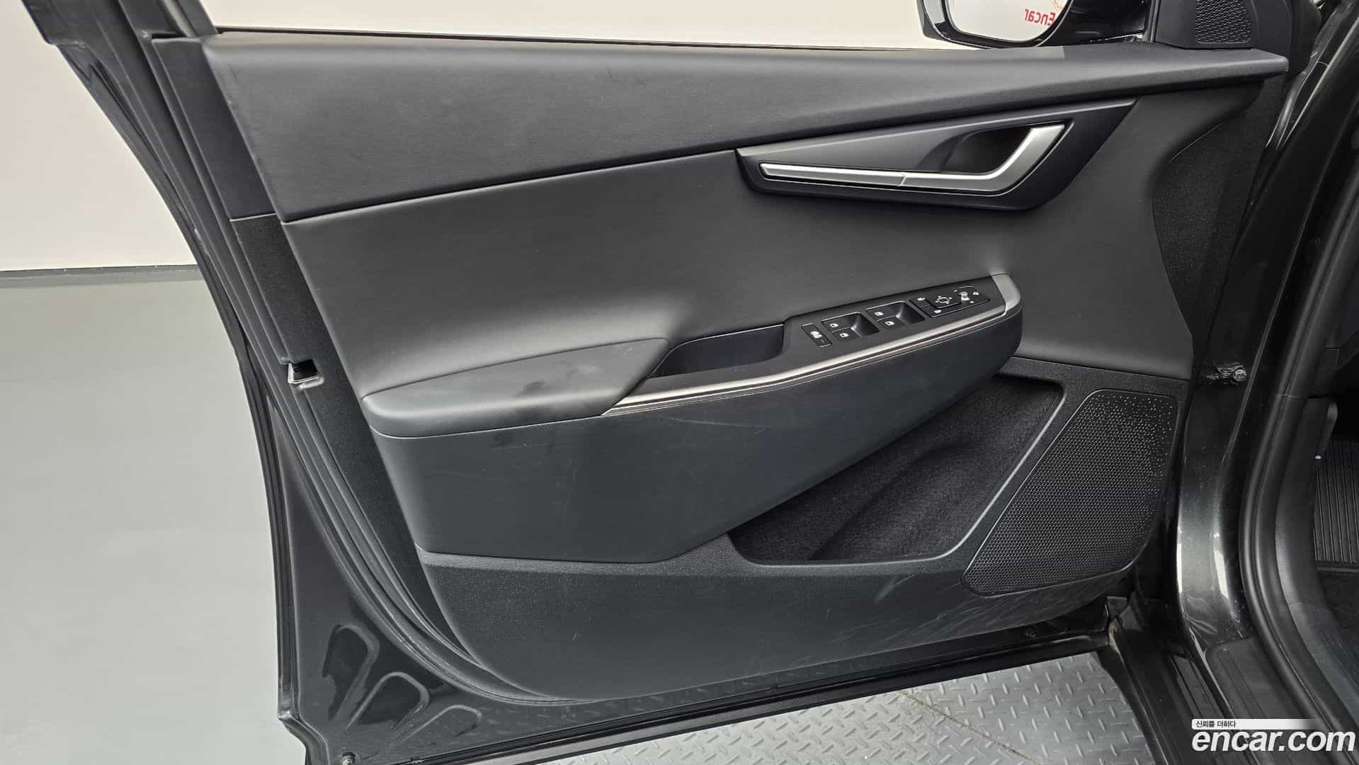 EV6 Kia 2023.2-INNER-034