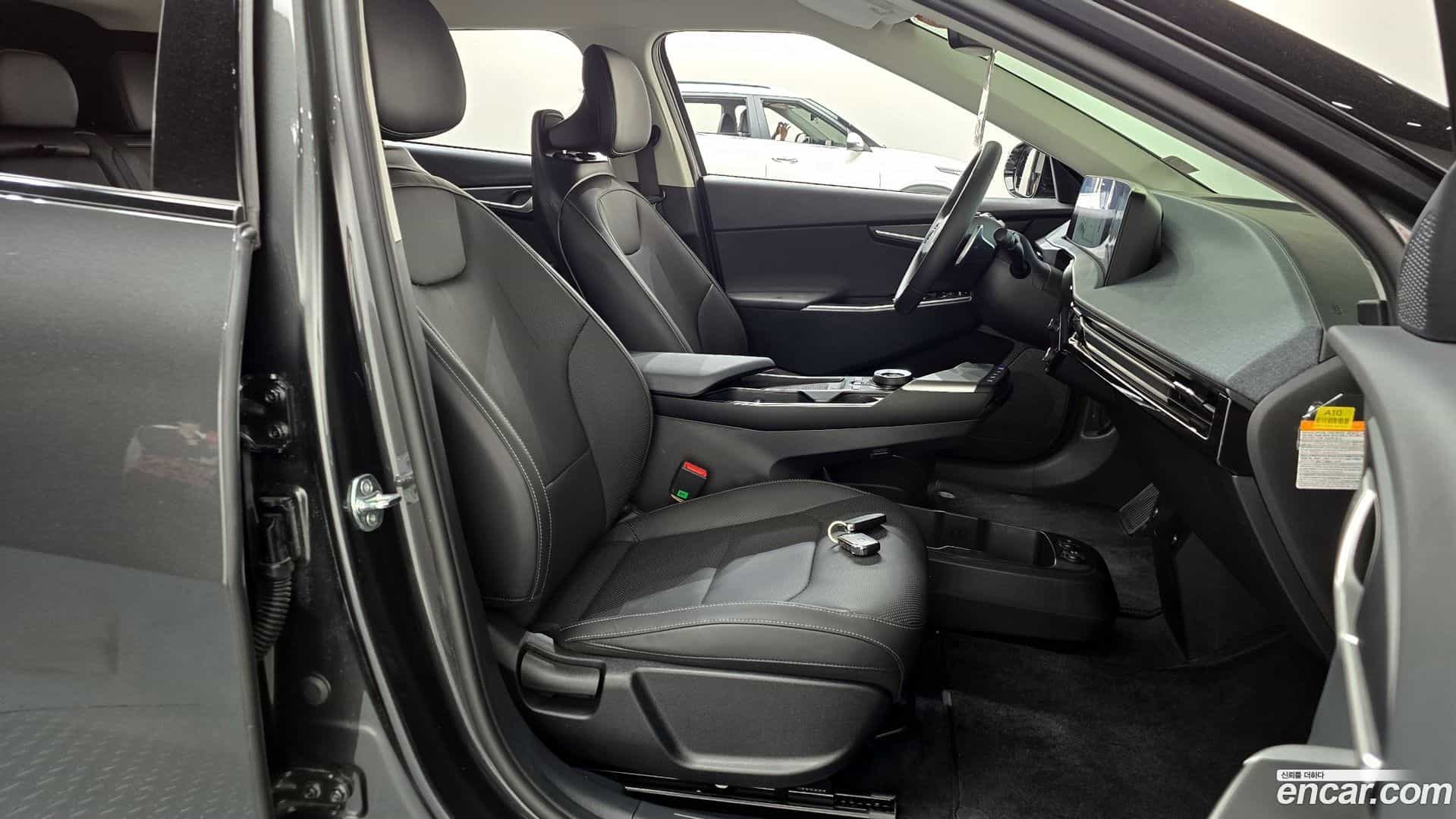 EV6 Kia 2023.2-INNER-036