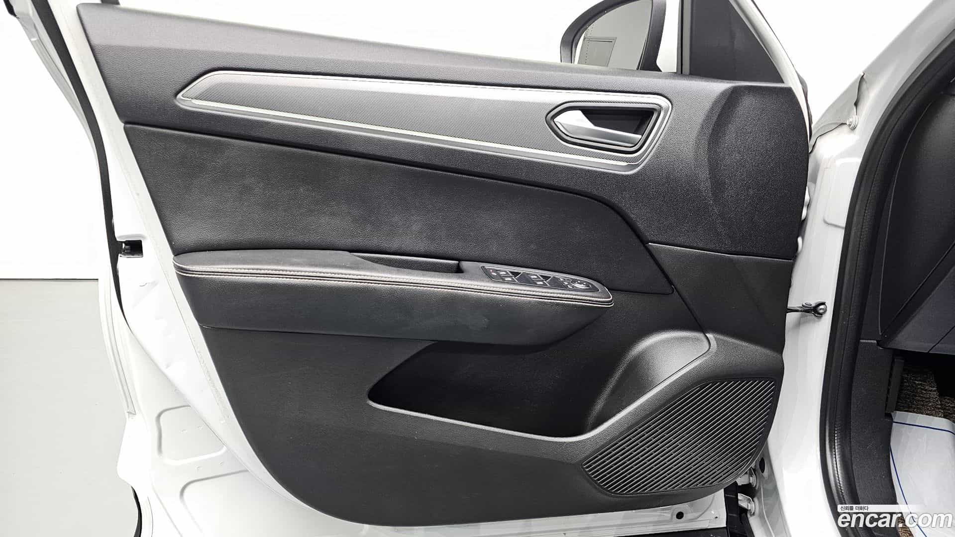 XM3 Renault Korea 2020.4-INNER-034