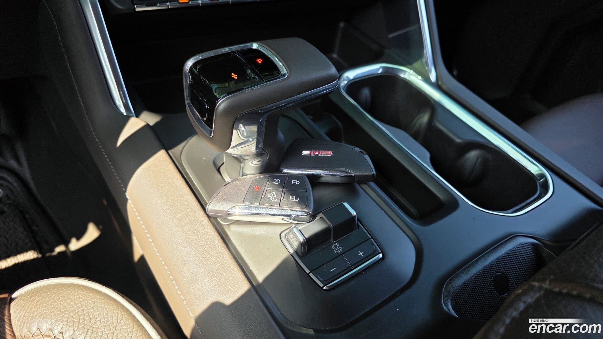 Main__Slider__Photo:Sierra GMC 2024.11-8