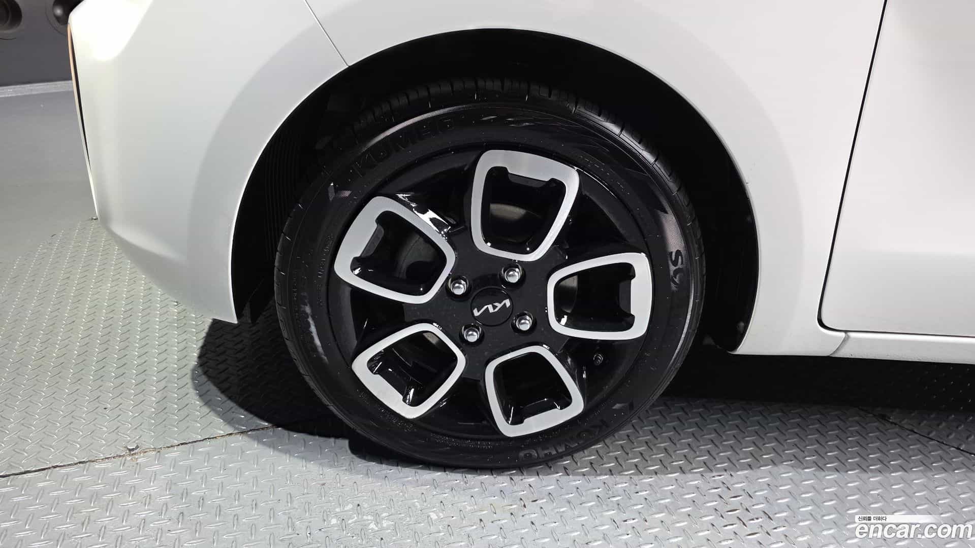 RAY Kia 2022.0-OUTER-005