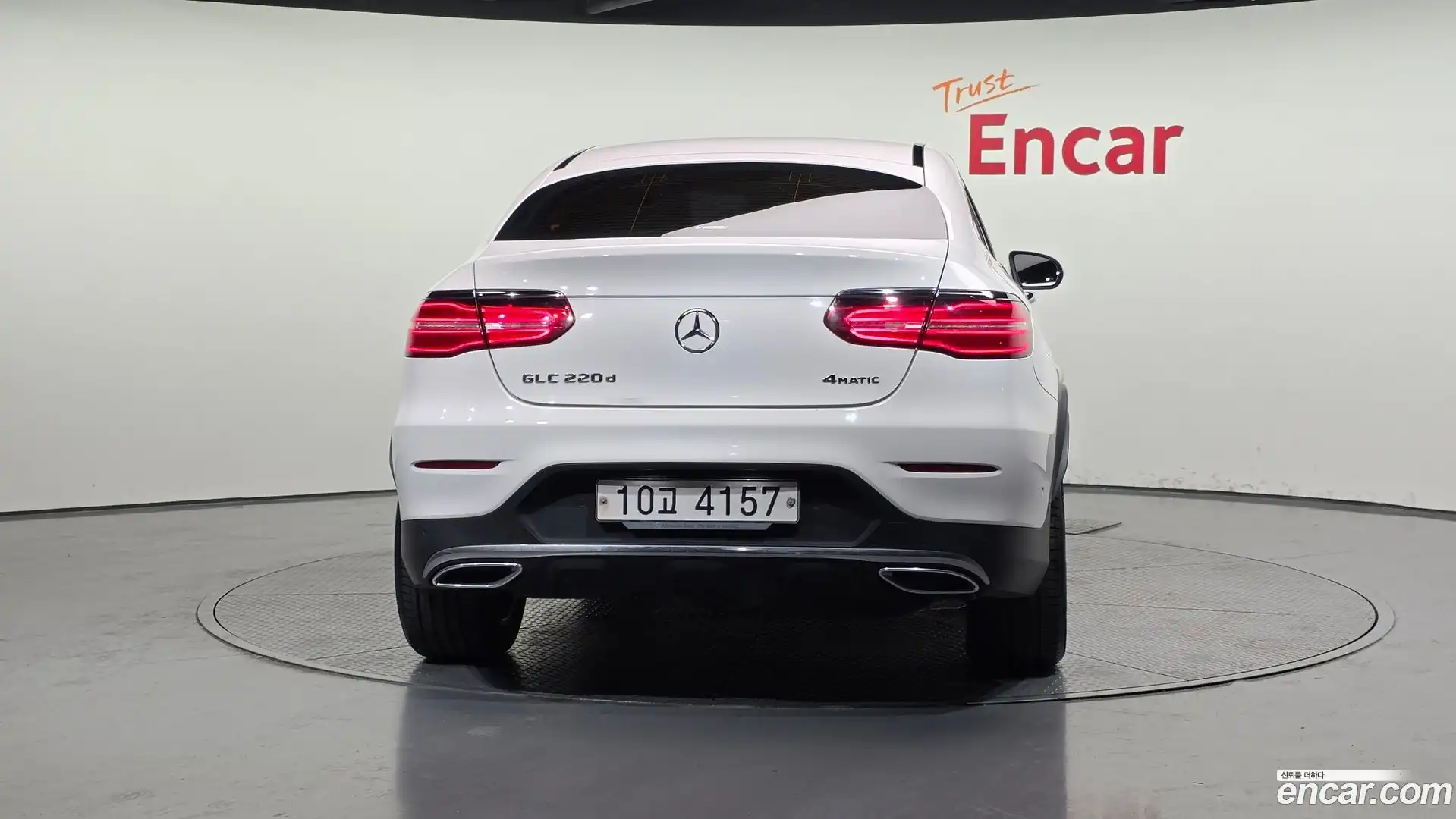 GLC-Class Mercedes-Benz 2017.10-OUTER-004
