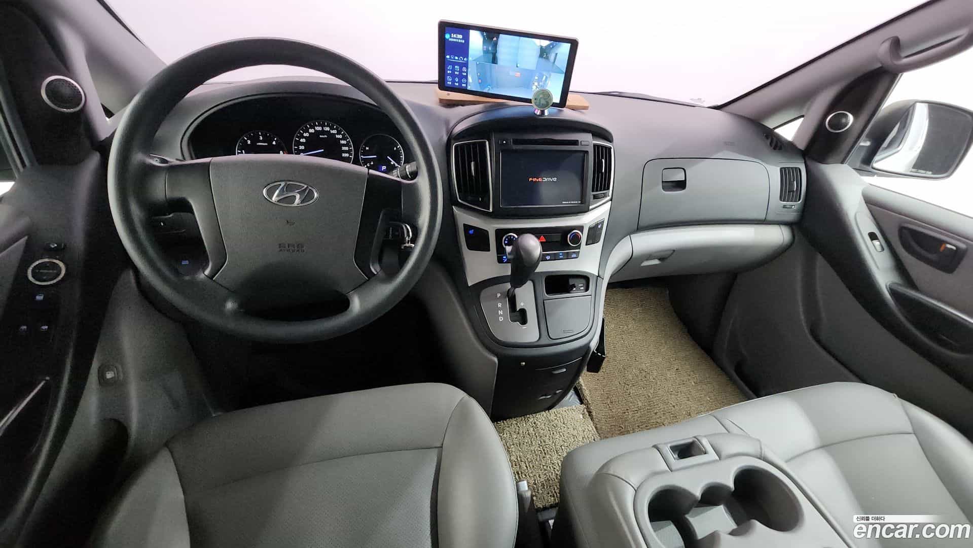 Starex Hyundai 2017.8-INNER-007