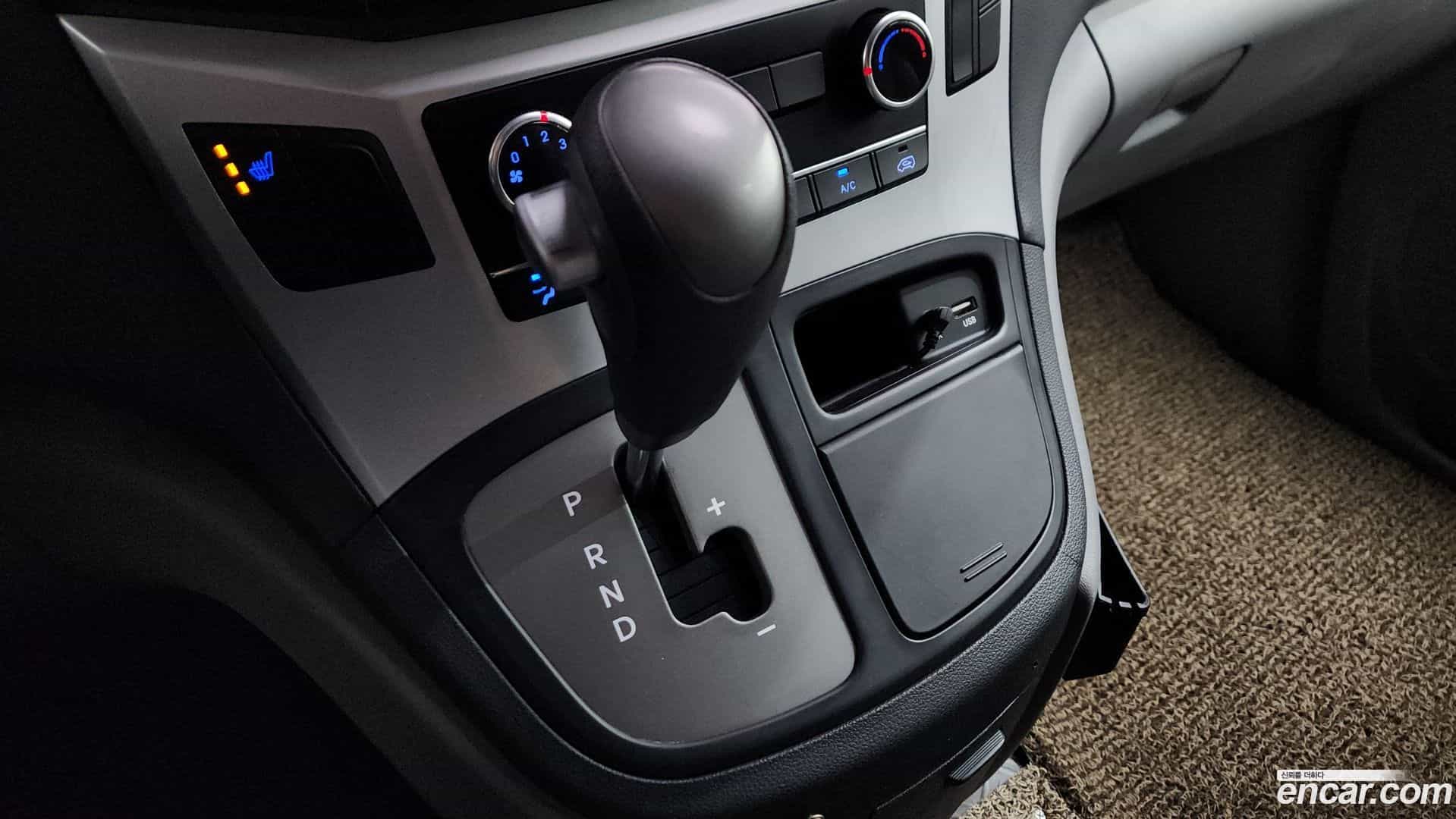 Starex Hyundai 2017.8-INNER-009