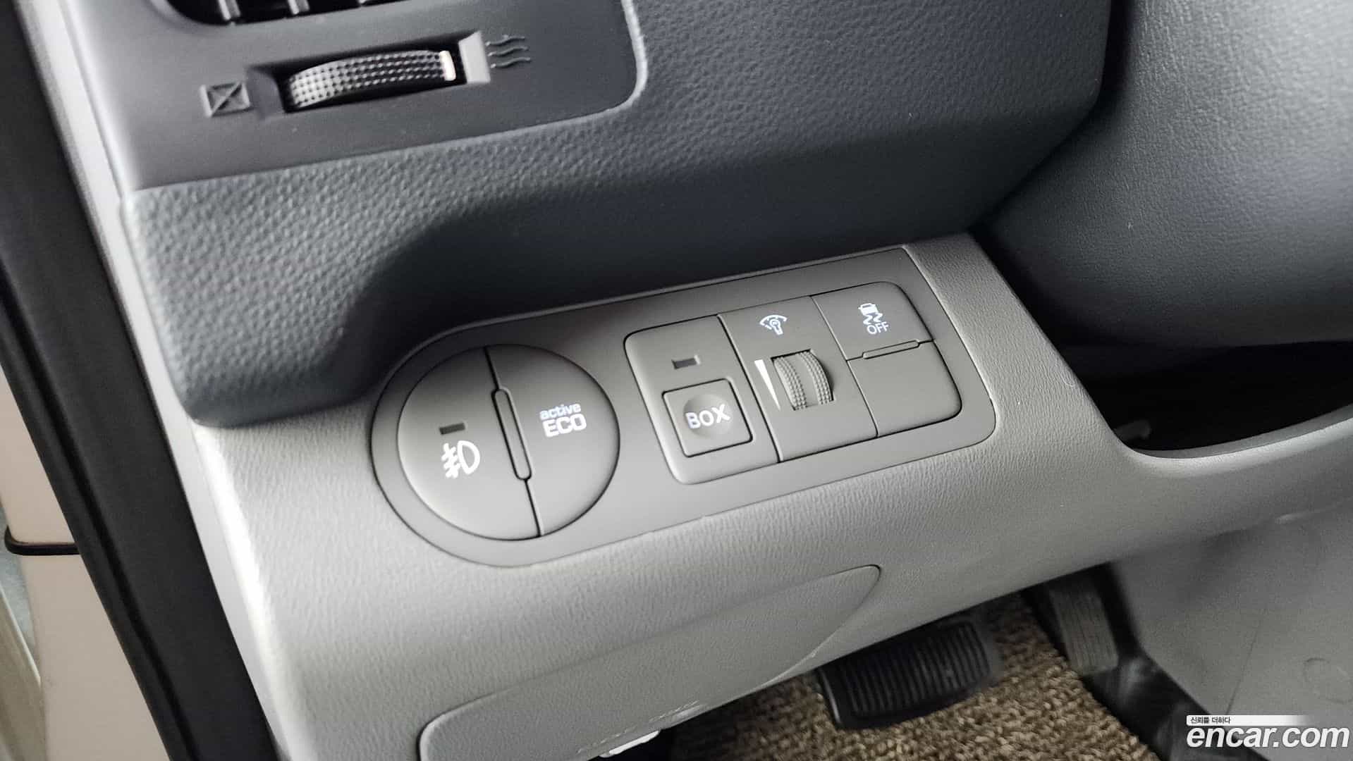 Starex Hyundai 2017.8-OPTION-023