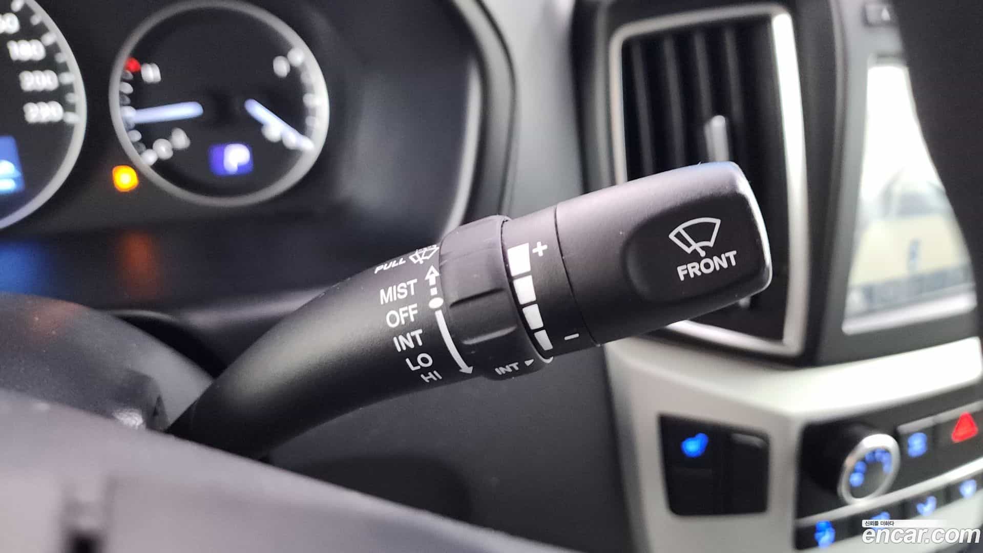 Starex Hyundai 2017.8-OPTION-024