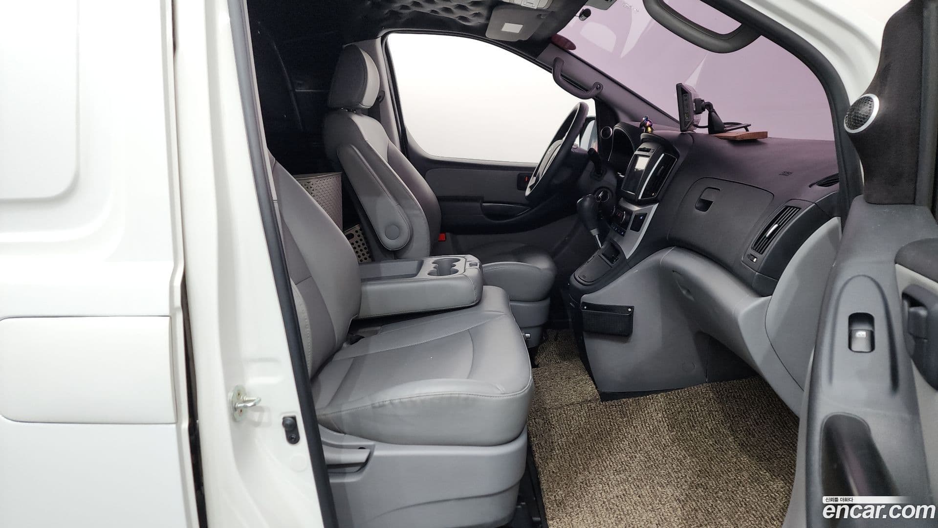 Main__Slider__Photo:Starex Hyundai 2017.8-25