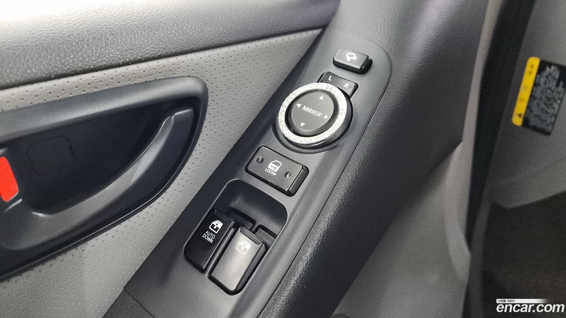Starex Hyundai 2017.8-OPTION-040