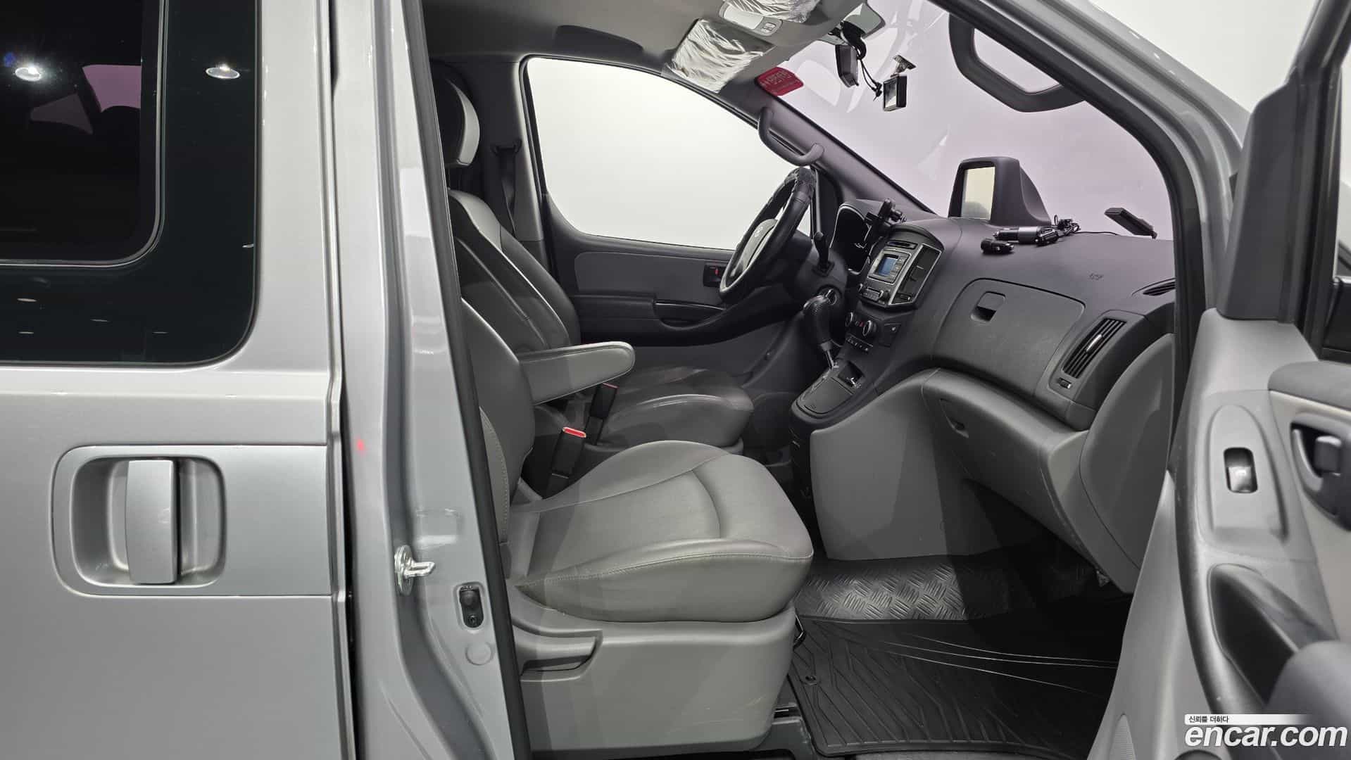 Starex Hyundai 2018.5-OPTION-015