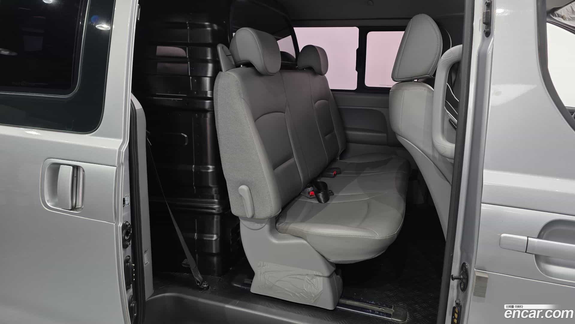Starex Hyundai 2018.5-OPTION-016