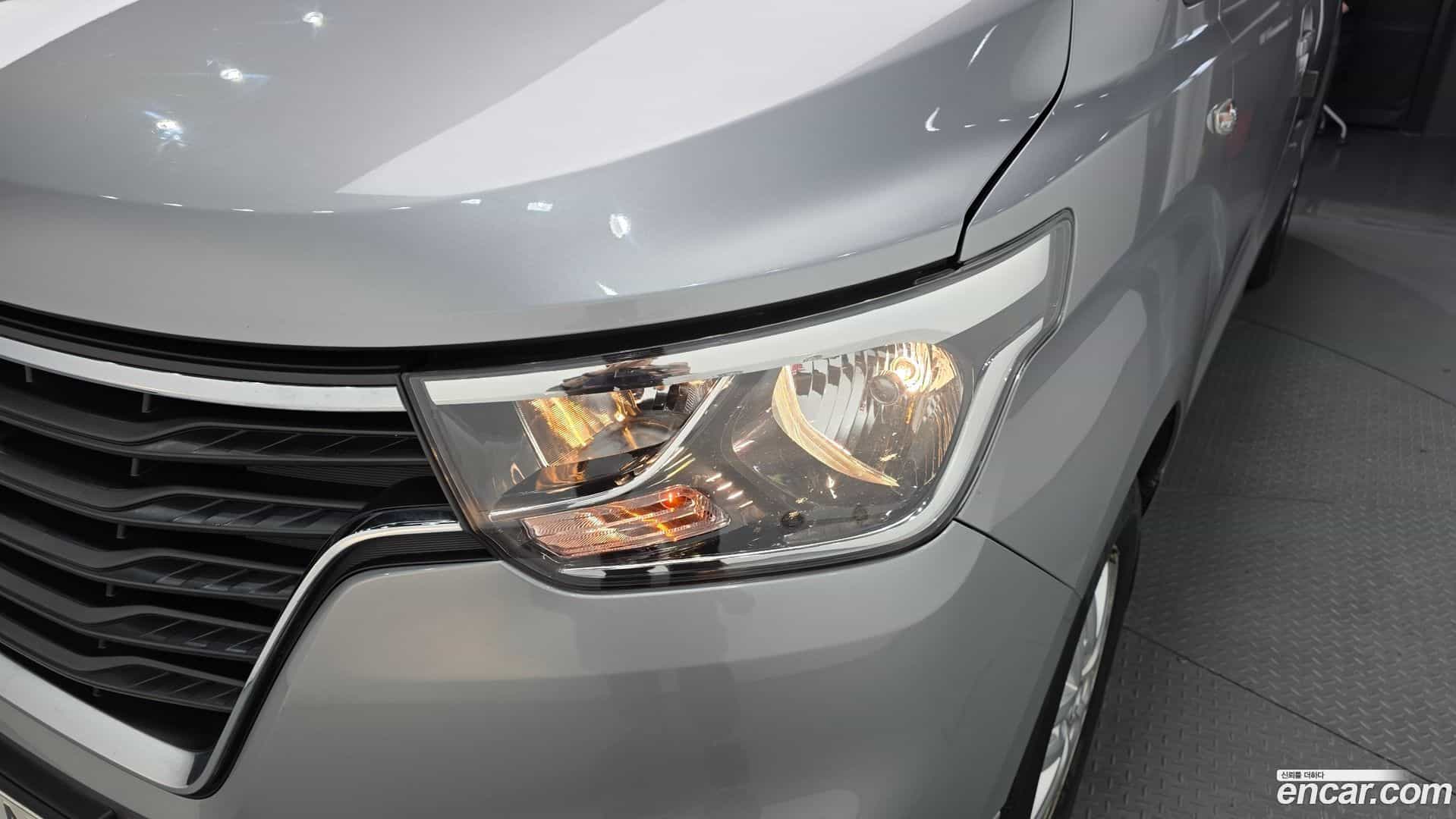 Starex Hyundai 2018.5-OUTER-032