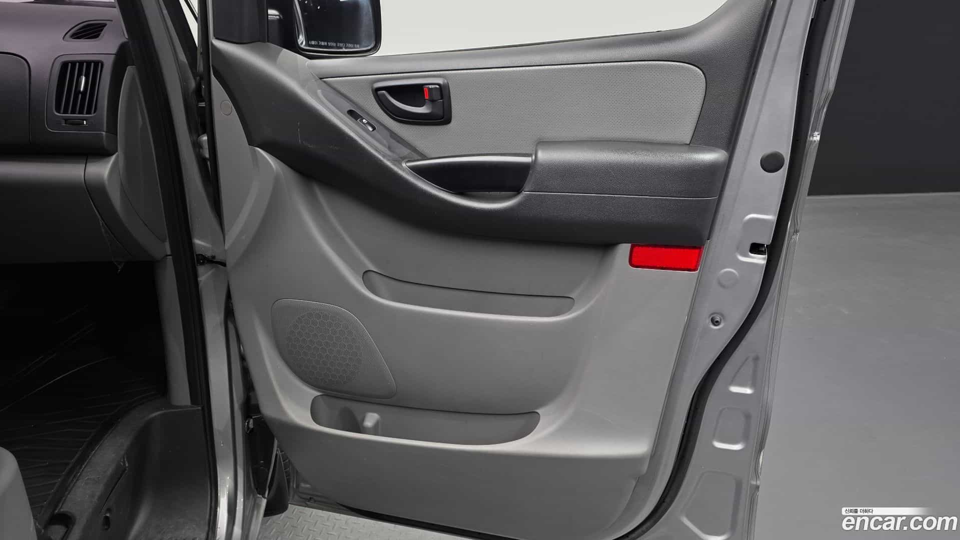 Starex Hyundai 2018.5-INNER-035