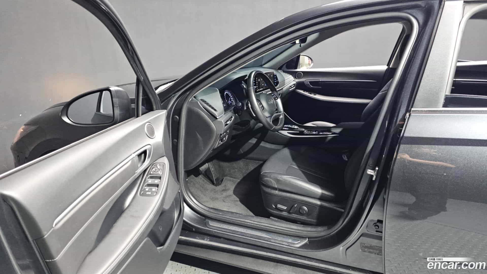 Sonata Hyundai 2022.3-INNER-010