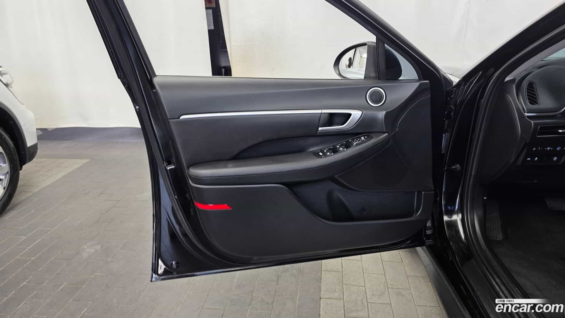 Sonata Hyundai 2023.2-INNER-034