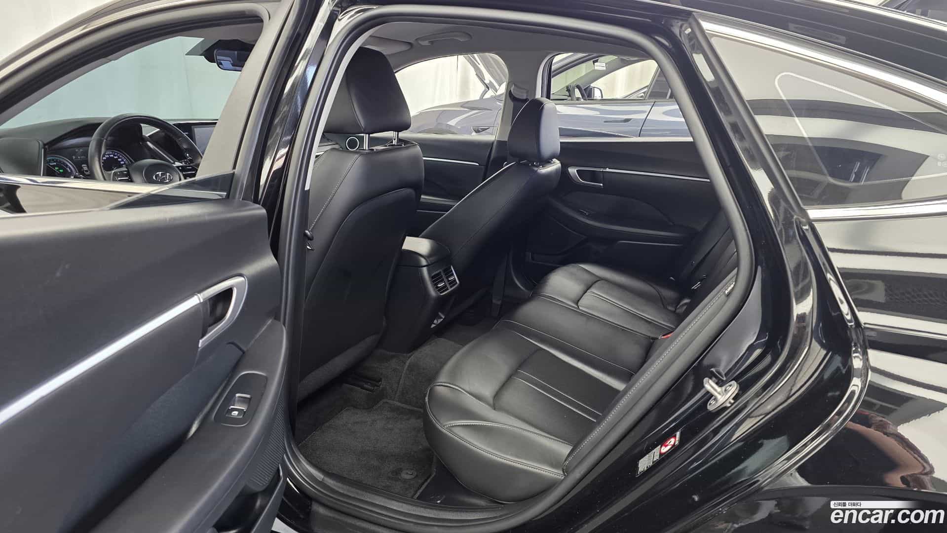 Sonata Hyundai 2023.2-INNER-036