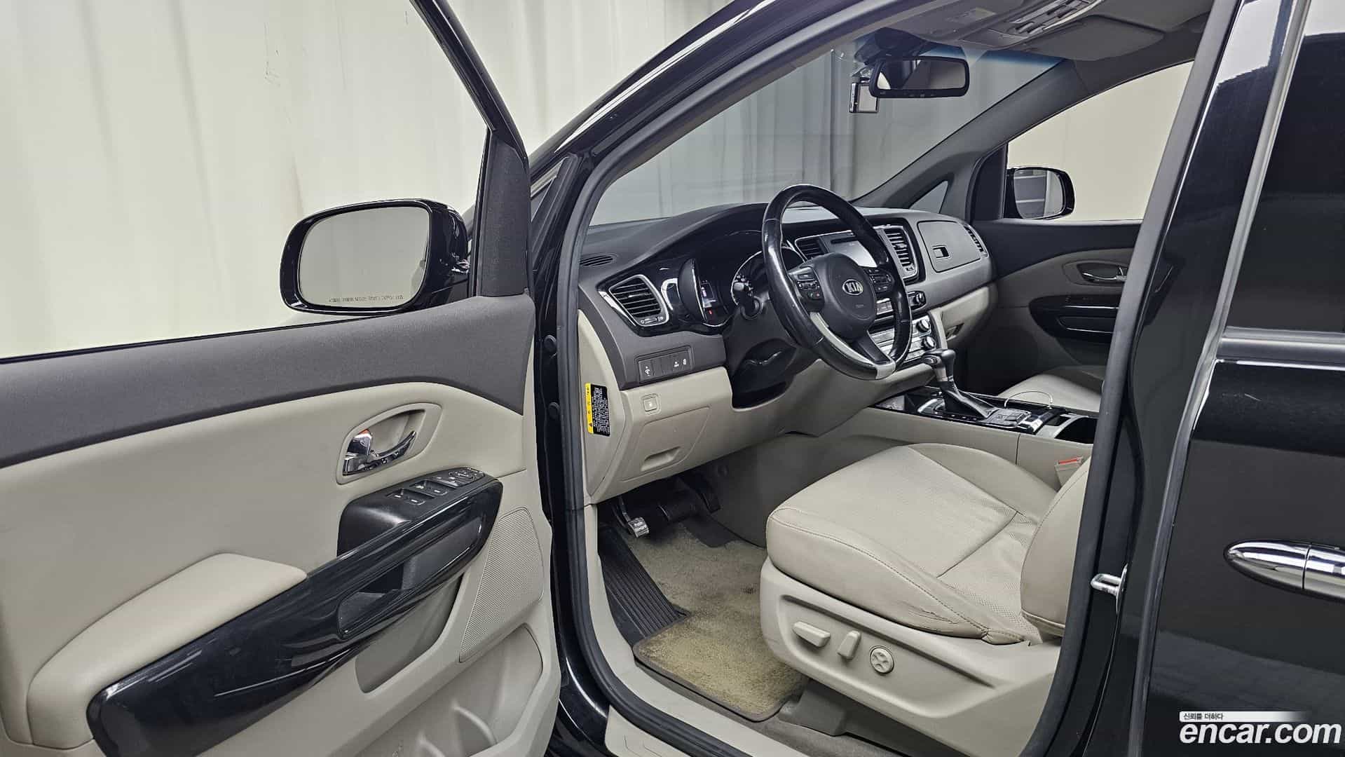 Canival Kia 2017.0-INNER-010