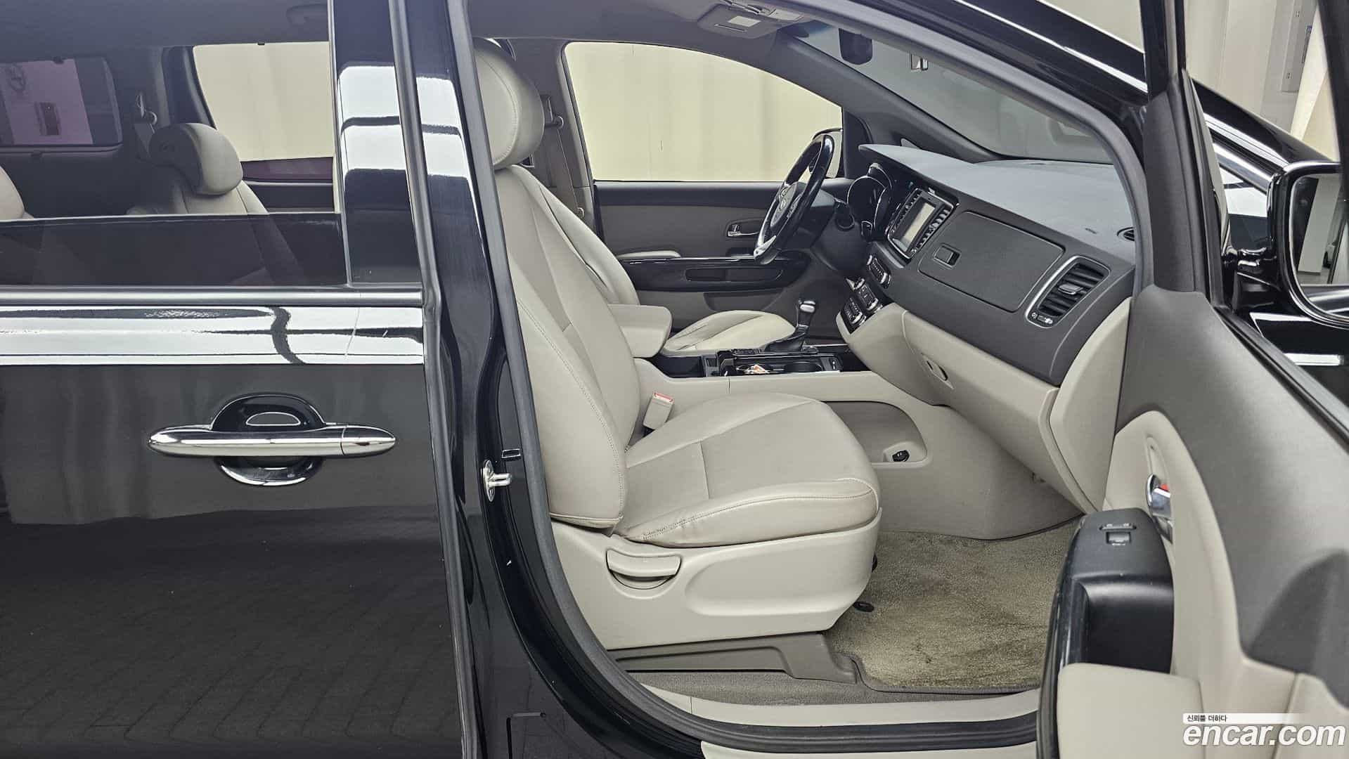 Canival Kia 2017.0-INNER-036