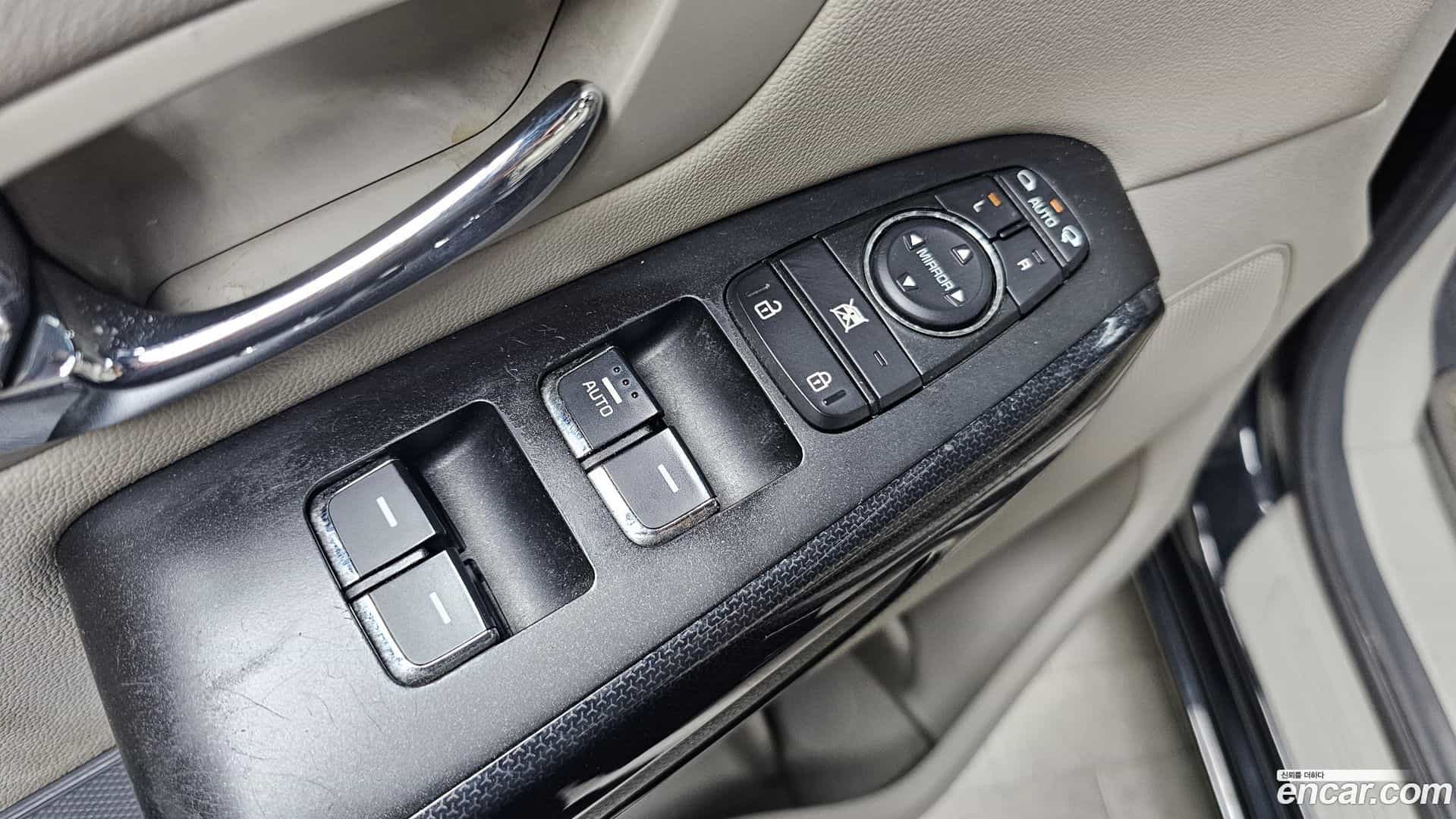Canival Kia 2017.0-OPTION-046