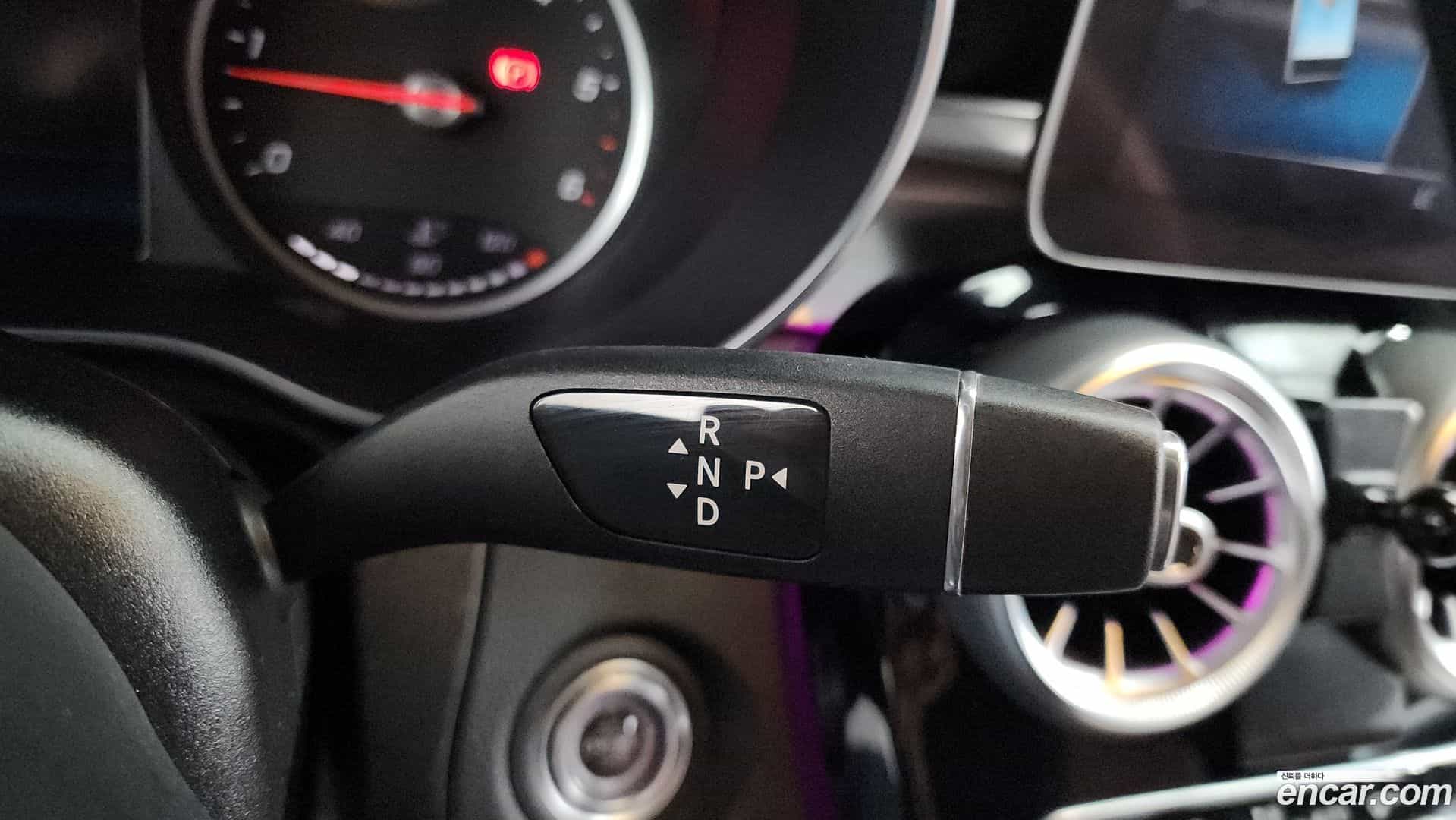 C-Class Mercedes-Benz 2019.7-INNER-009