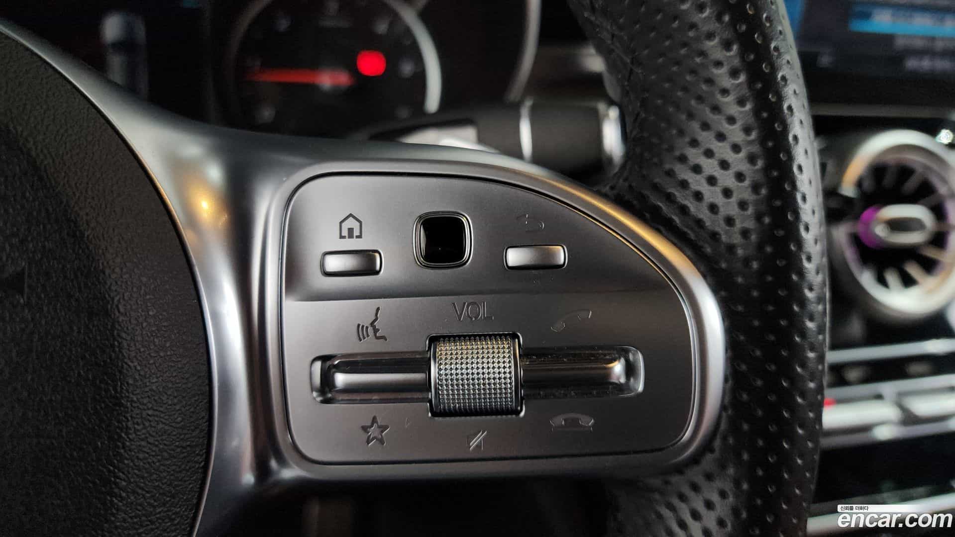 C-Class Mercedes-Benz 2019.7-OPTION-018