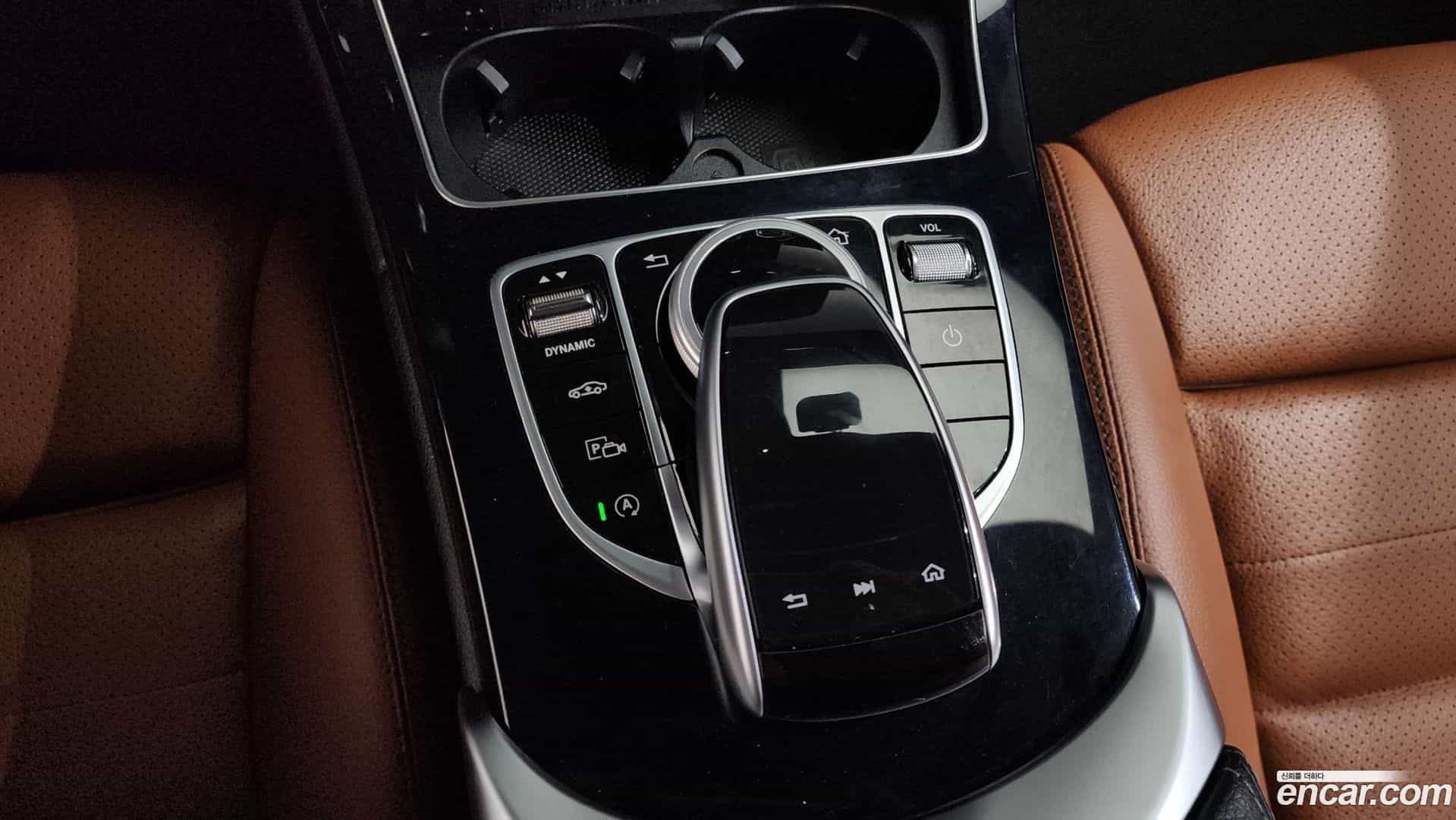 C-Class Mercedes-Benz 2019.7-OPTION-023