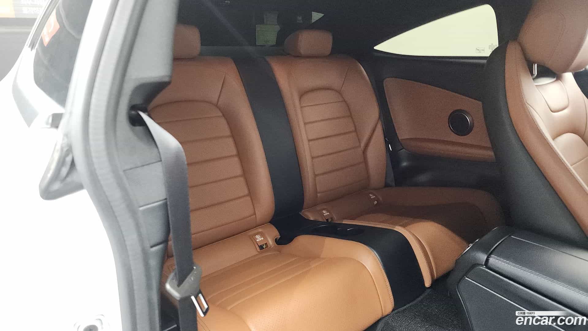 C-Class Mercedes-Benz 2019.7-INNER-036