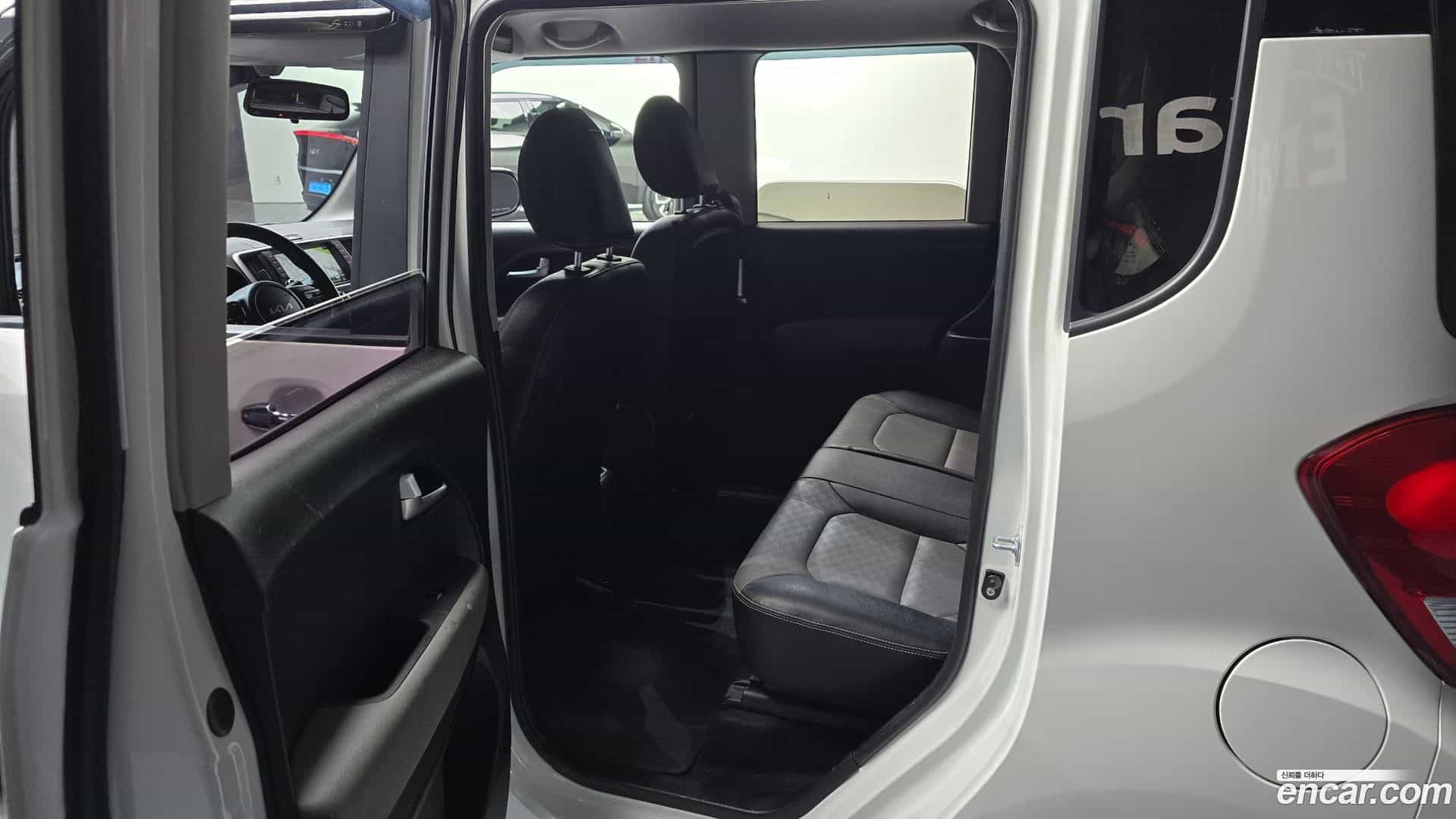 RAY Kia 2022.0-INNER-010