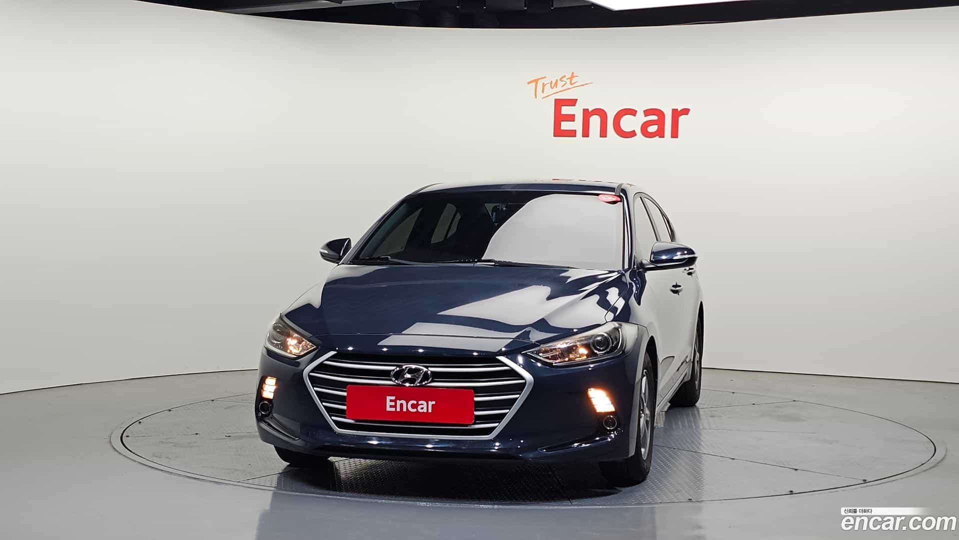 AVANTE Hyundai 2016.0-OUTER-003