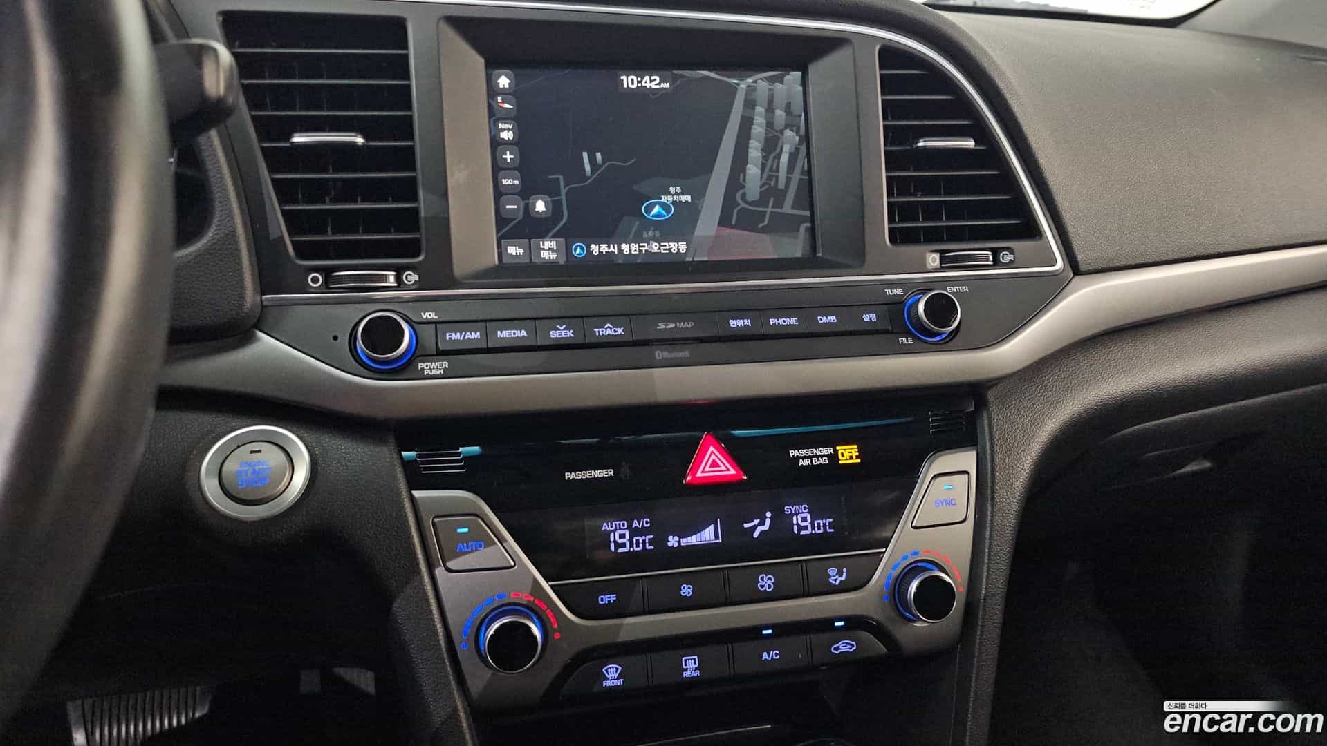 AVANTE Hyundai 2016.0-OPTION-021