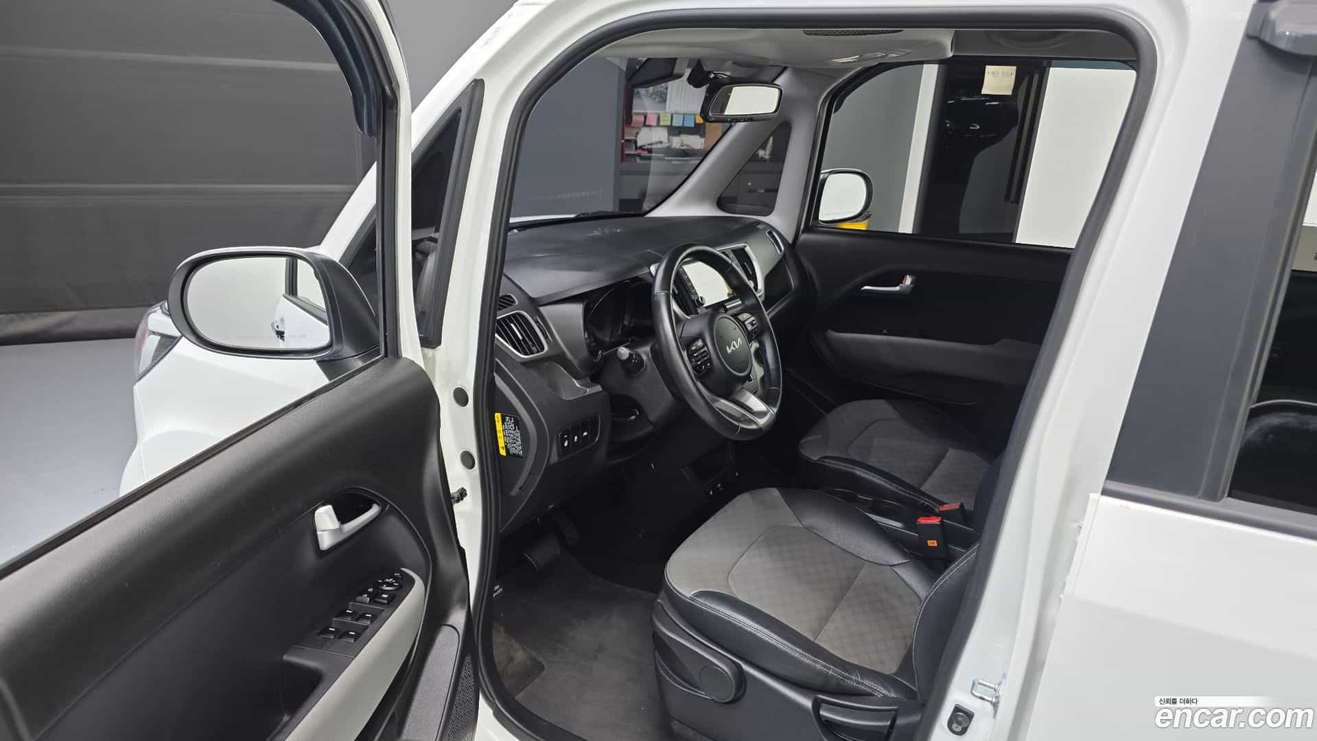 RAY Kia 2022.1-INNER-010