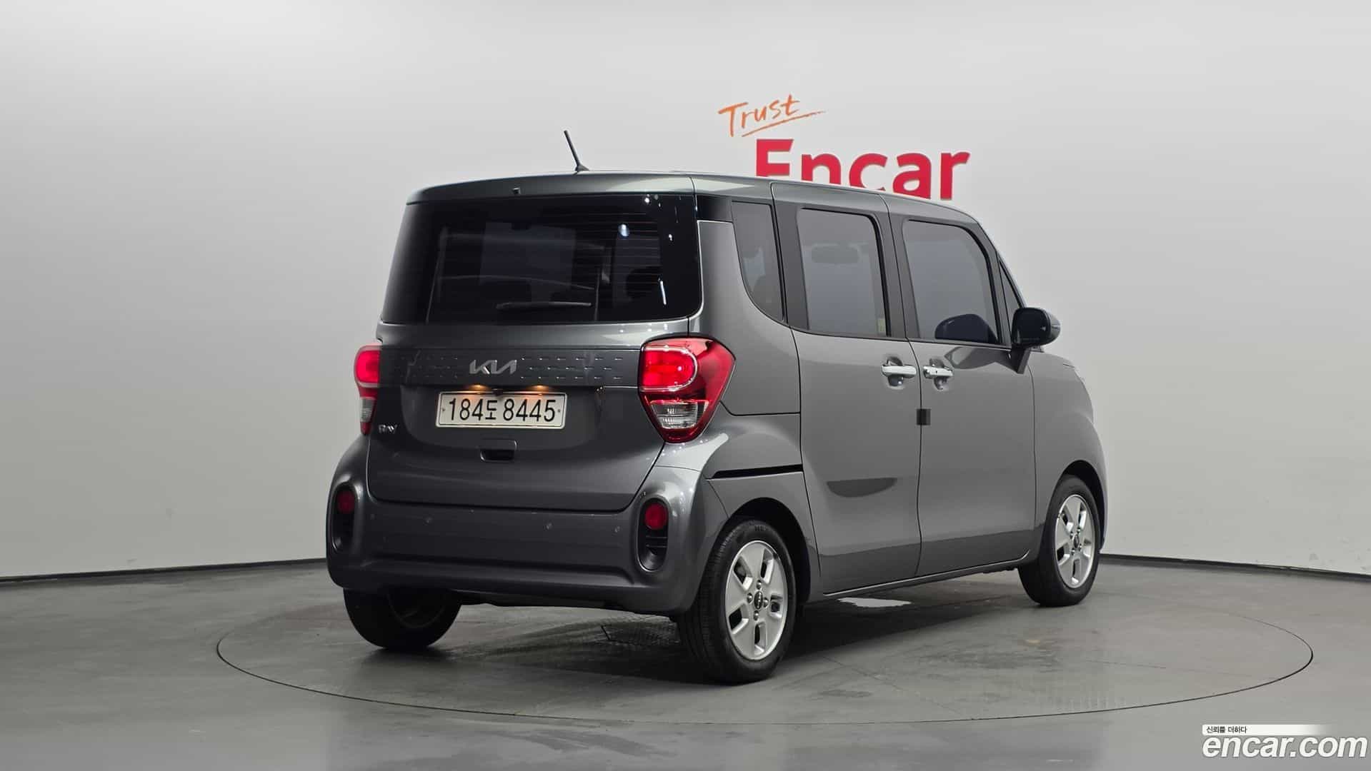 RAY Kia 2022.2-OUTER-002