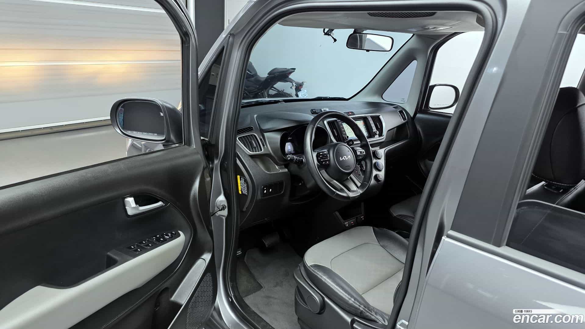RAY Kia 2022.2-INNER-010