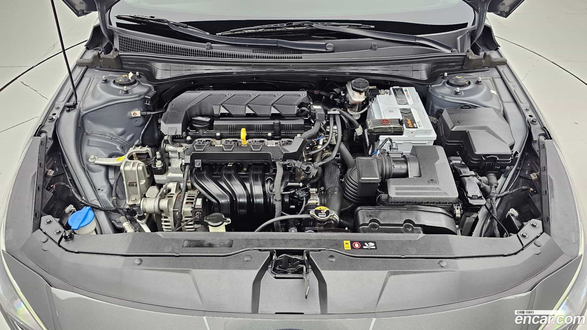 AVANTE Hyundai 2021.6-OUTER-006