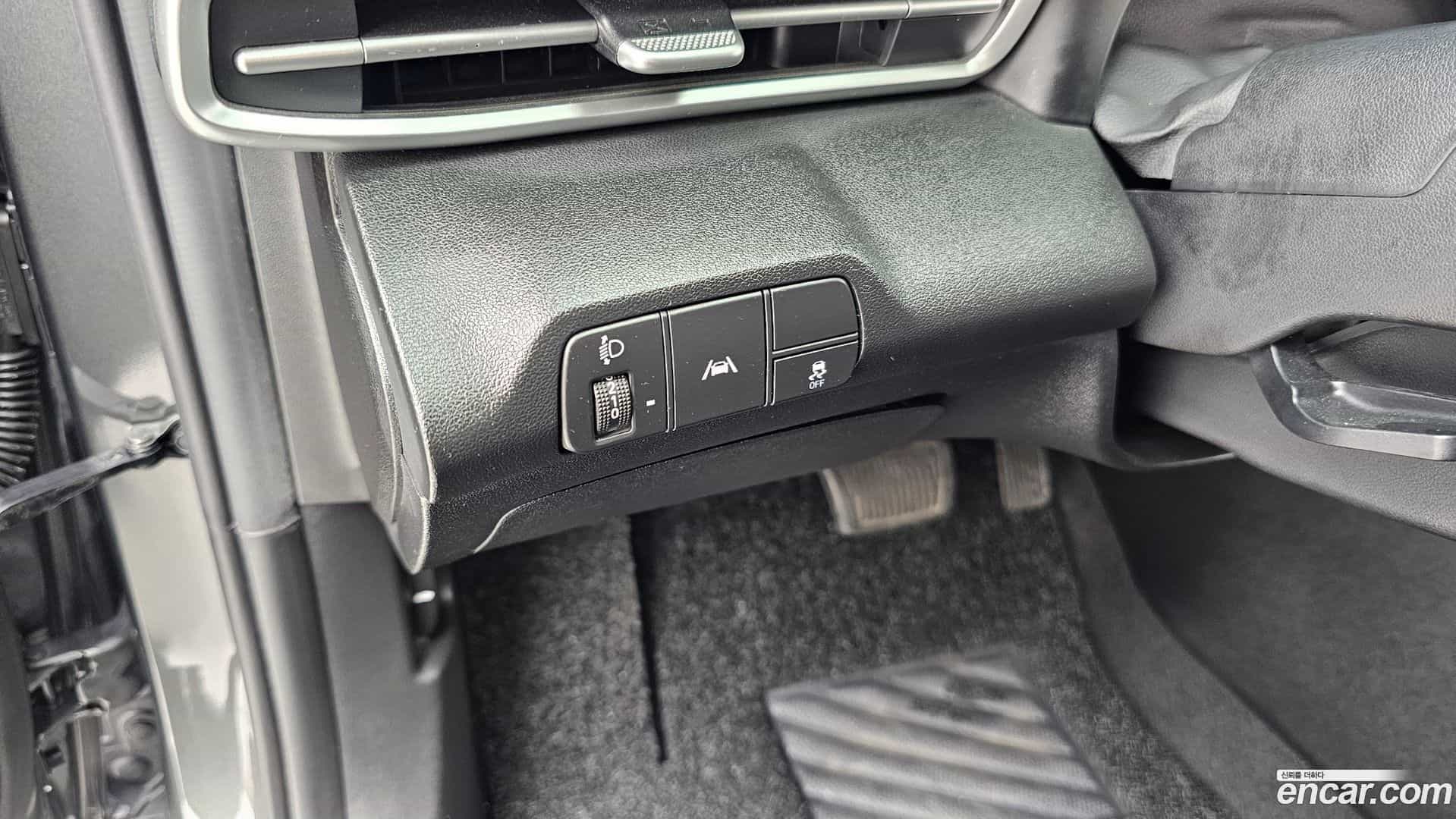 AVANTE Hyundai 2021.6-OPTION-020