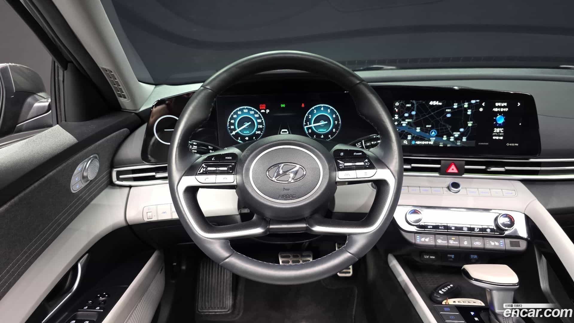 AVANTE Hyundai 2022.10-OPTION-017