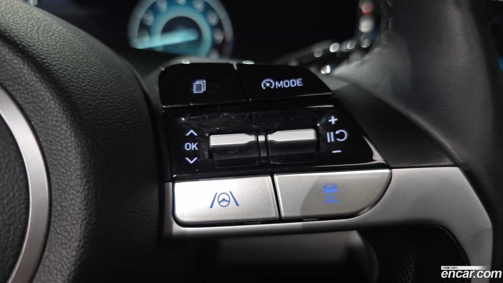 AVANTE Hyundai 2022.10-OPTION-021