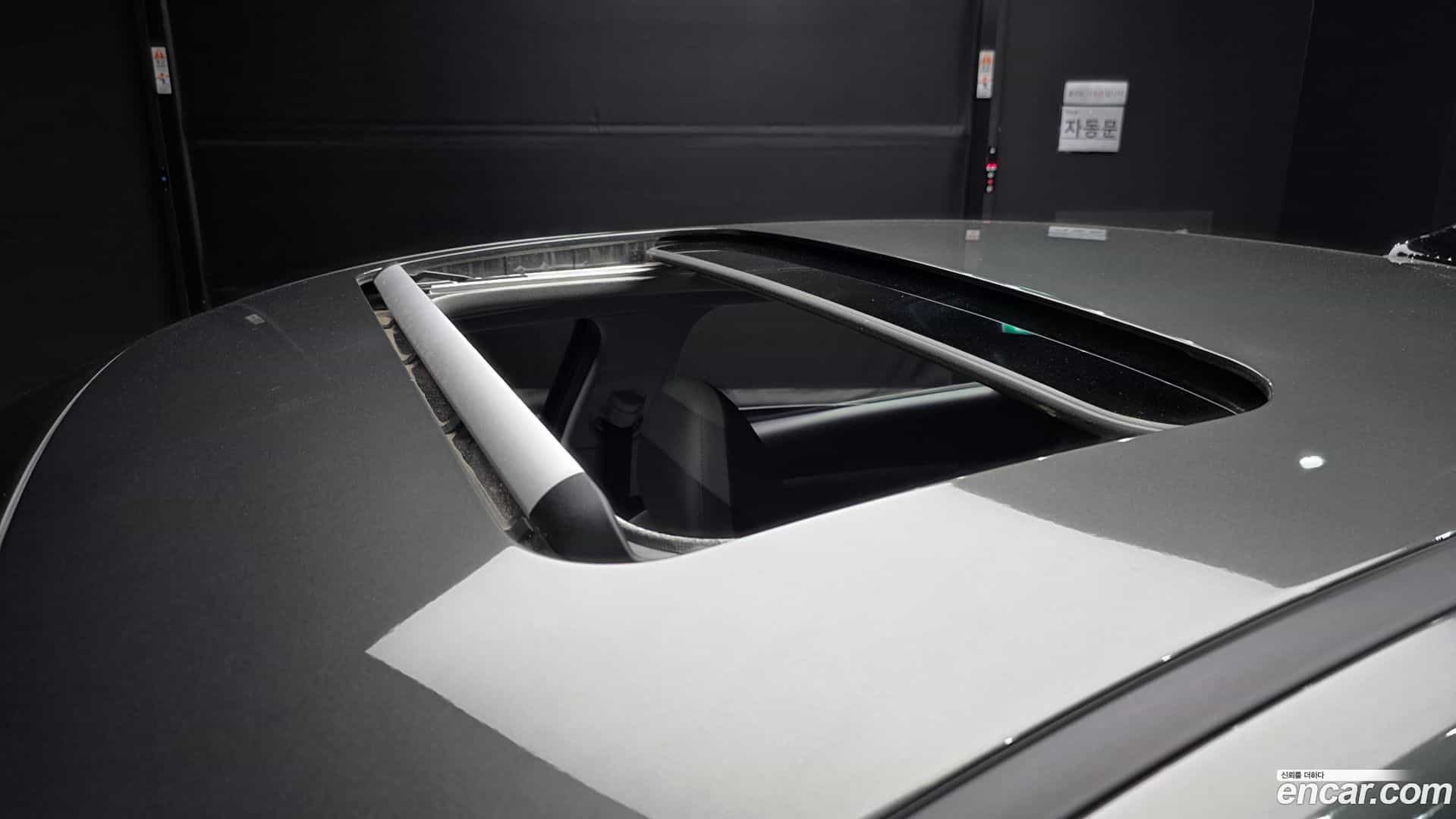 AVANTE Hyundai 2022.10-OPTION-023