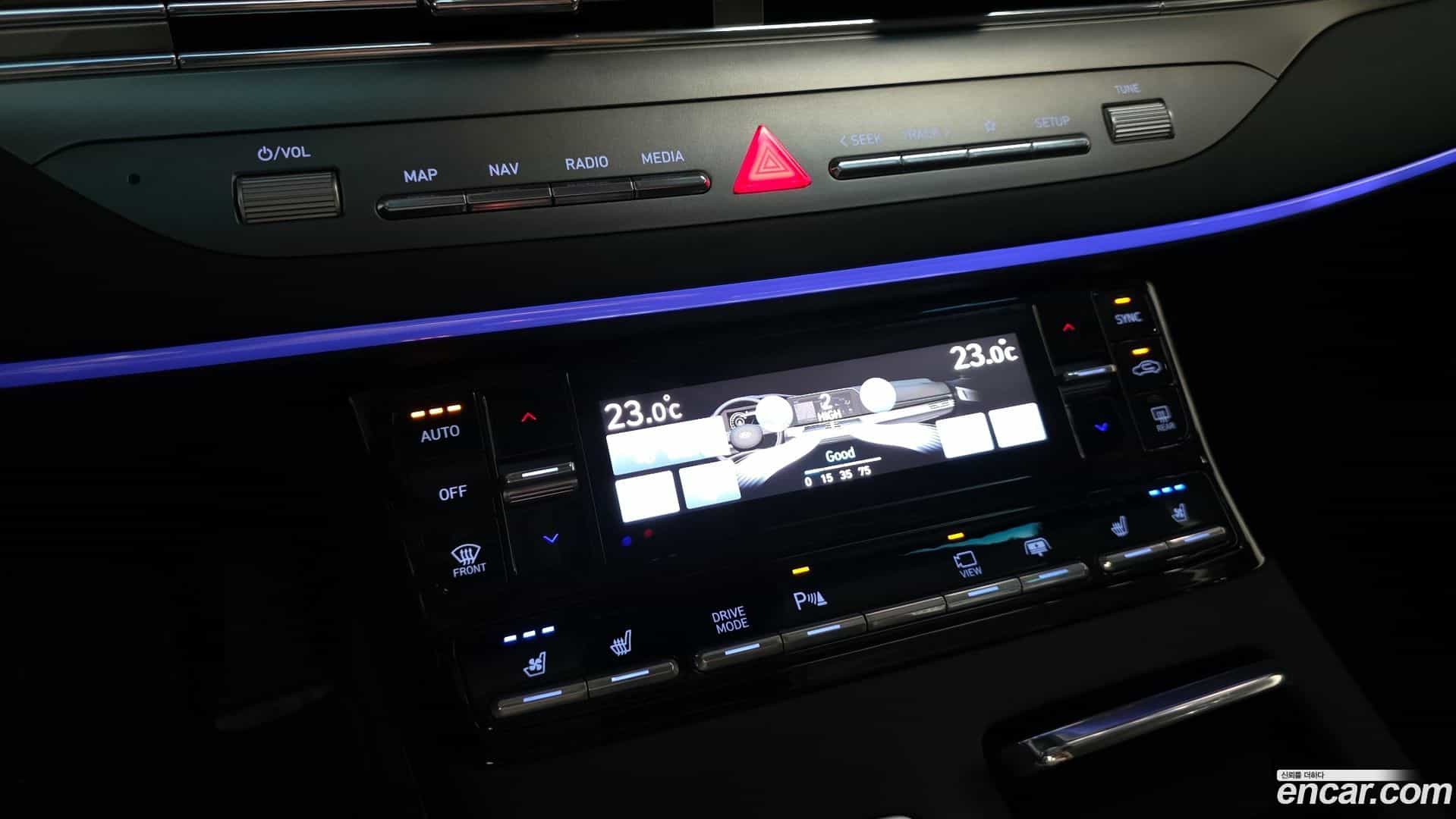 Grandeur Hyundai 2022.5-OPTION-041