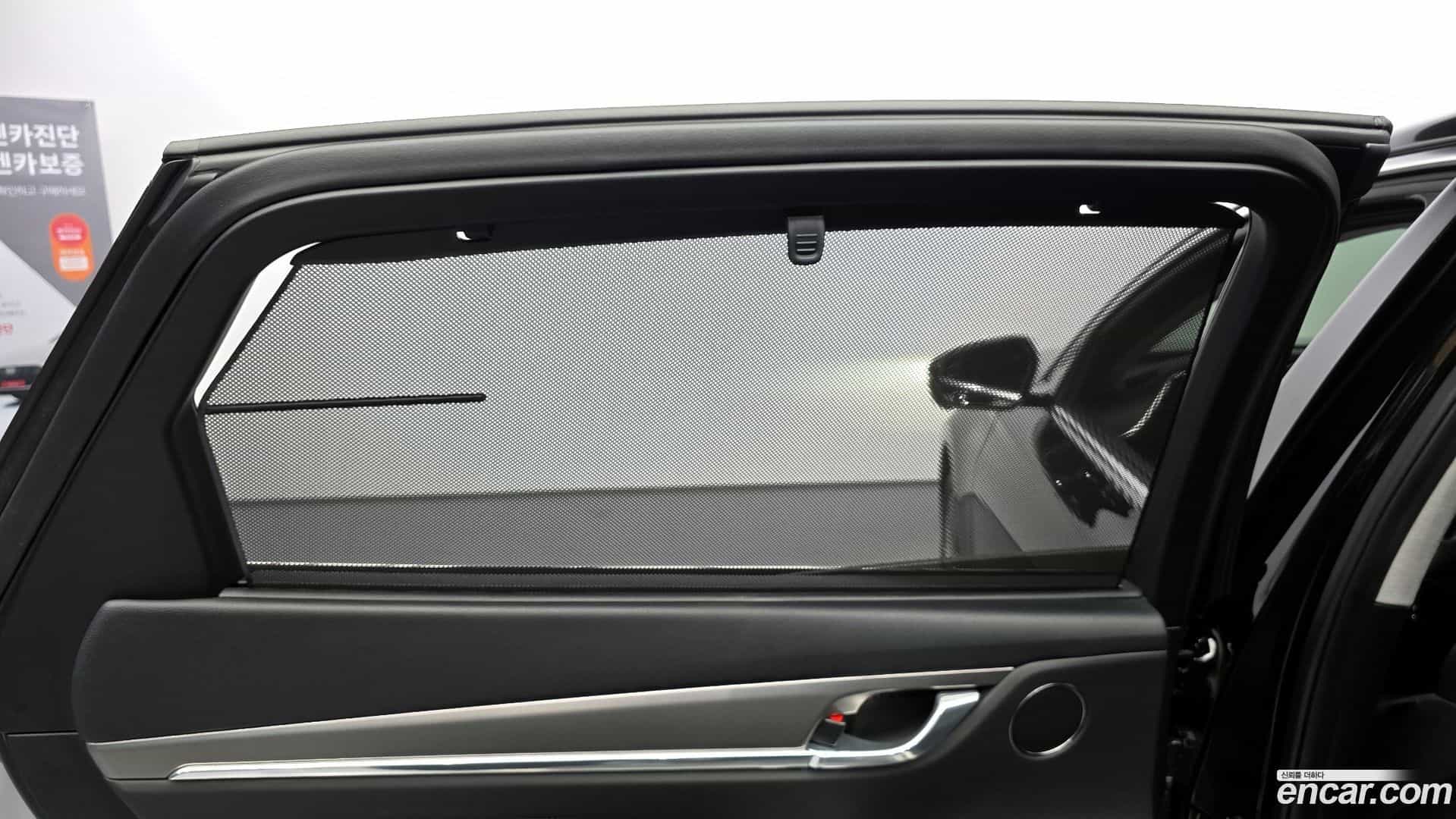 Grandeur Hyundai 2022.5-OPTION-050